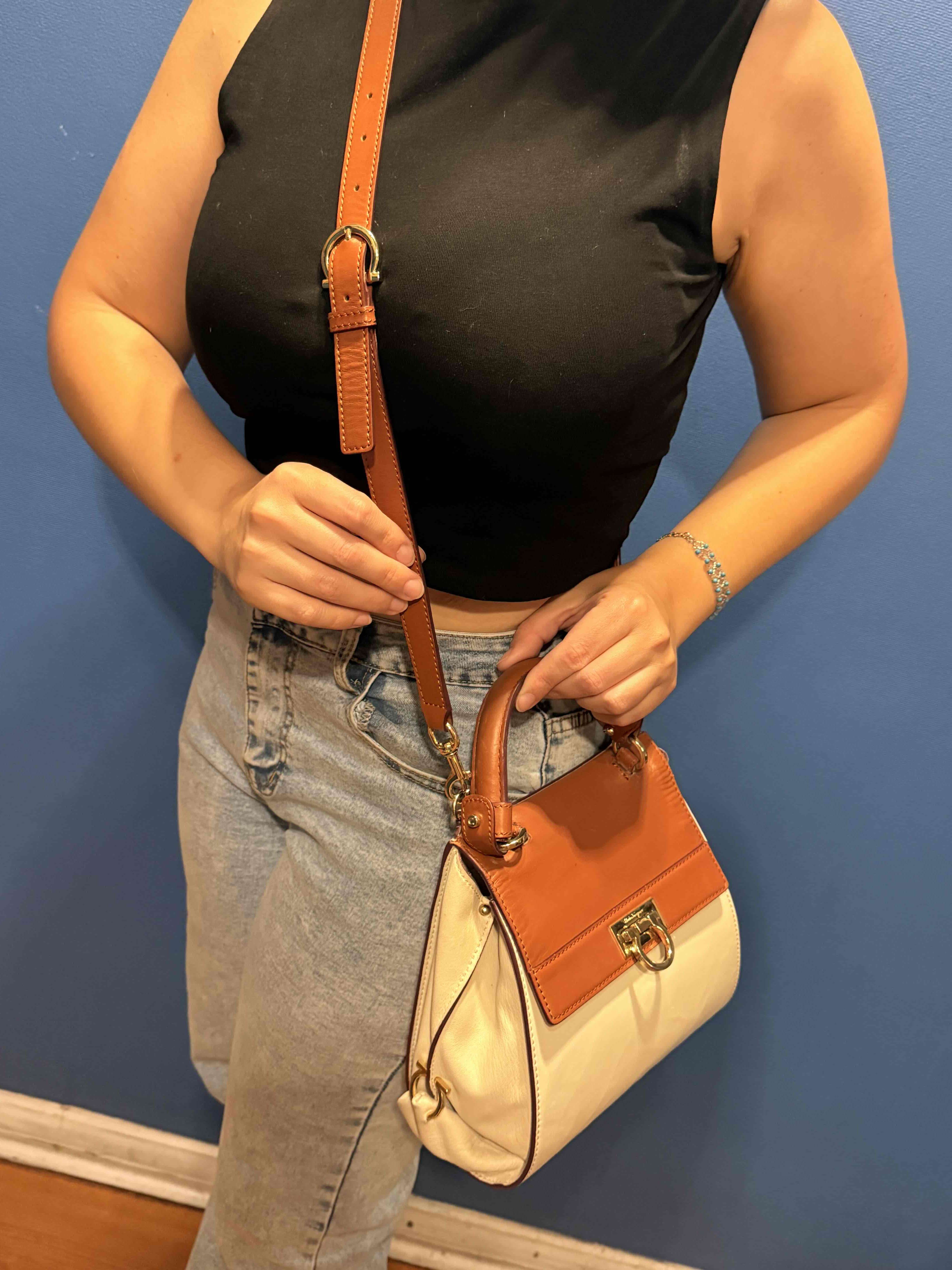 Bolso de cuero bicolor Salvatore Ferragamo - miniatura 2