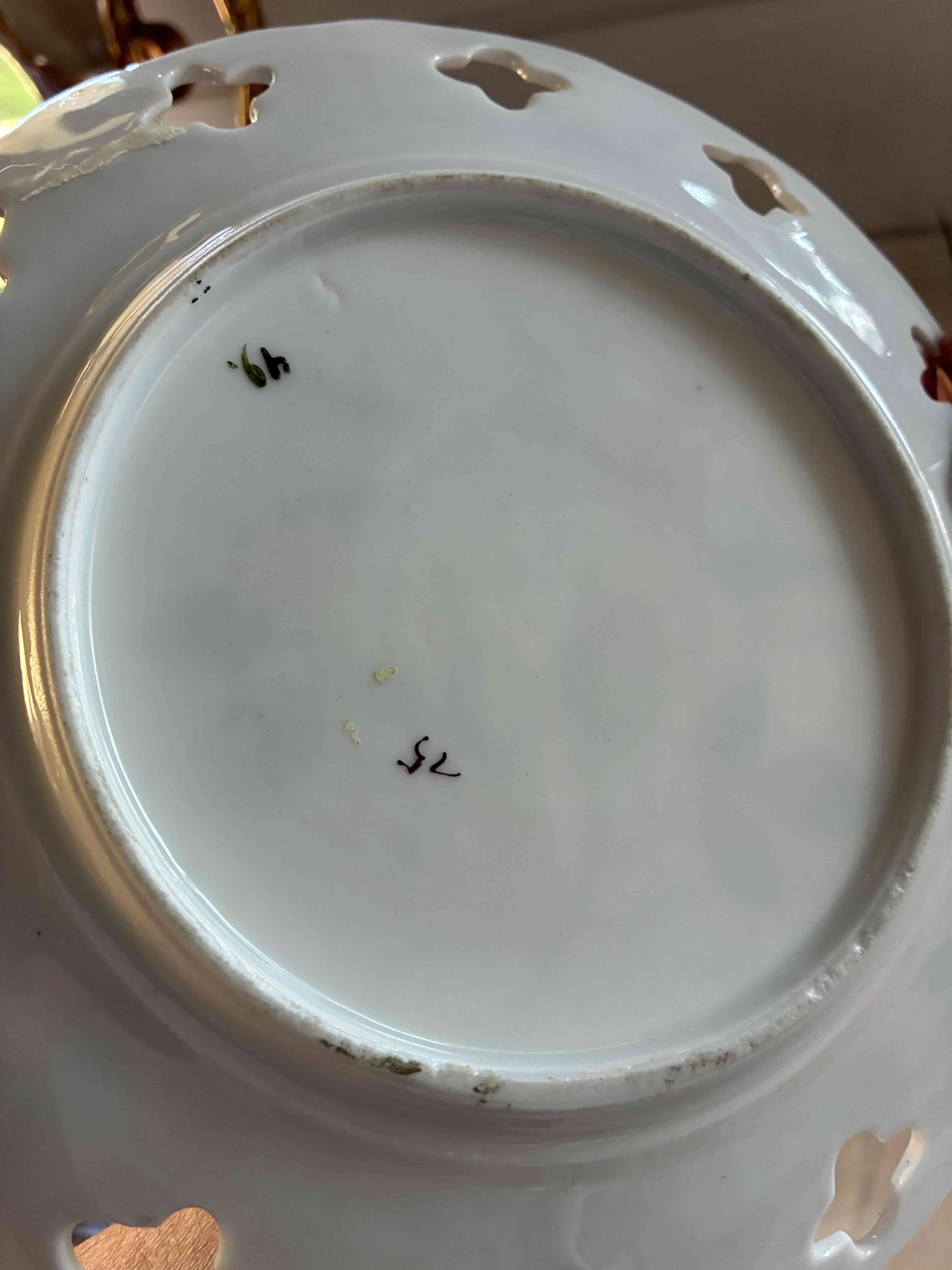 Plato decorativo floral antiguo - miniatura 3