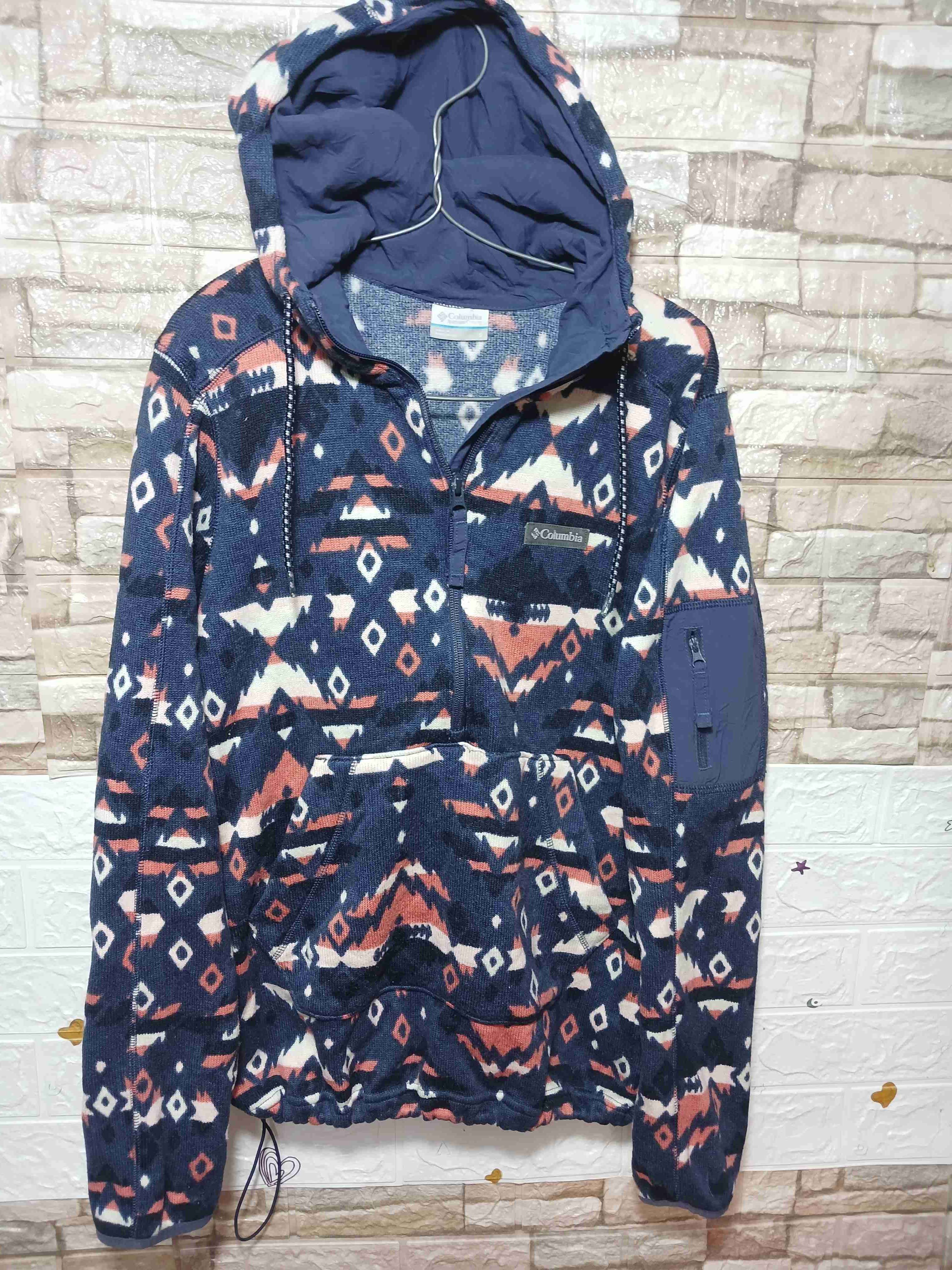 Abrigo negro con cuello beige - miniatura 4