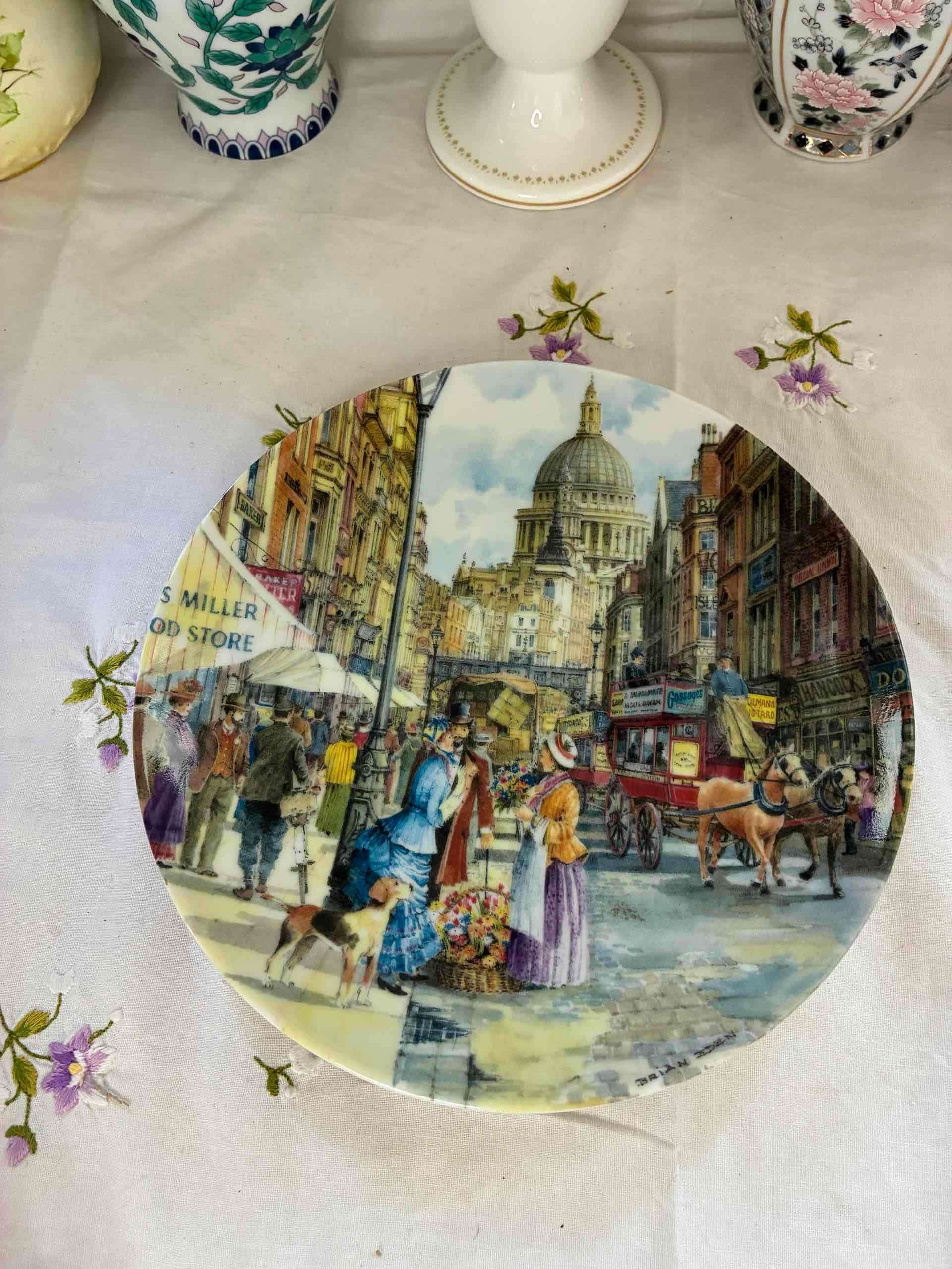 Plato decorativo vintage - miniatura 1