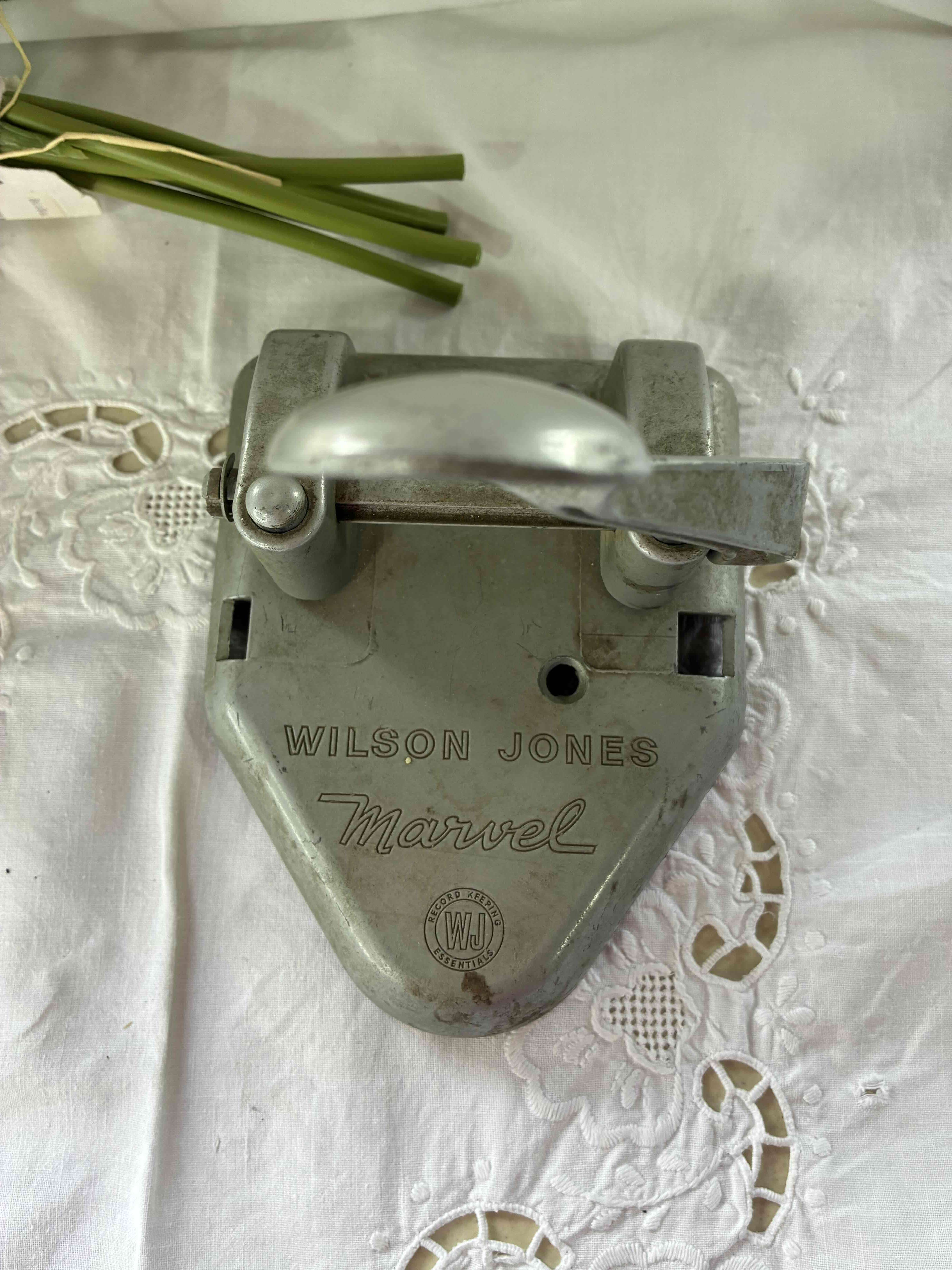 Perforadora Wilson Jones Vintage - miniatura 1