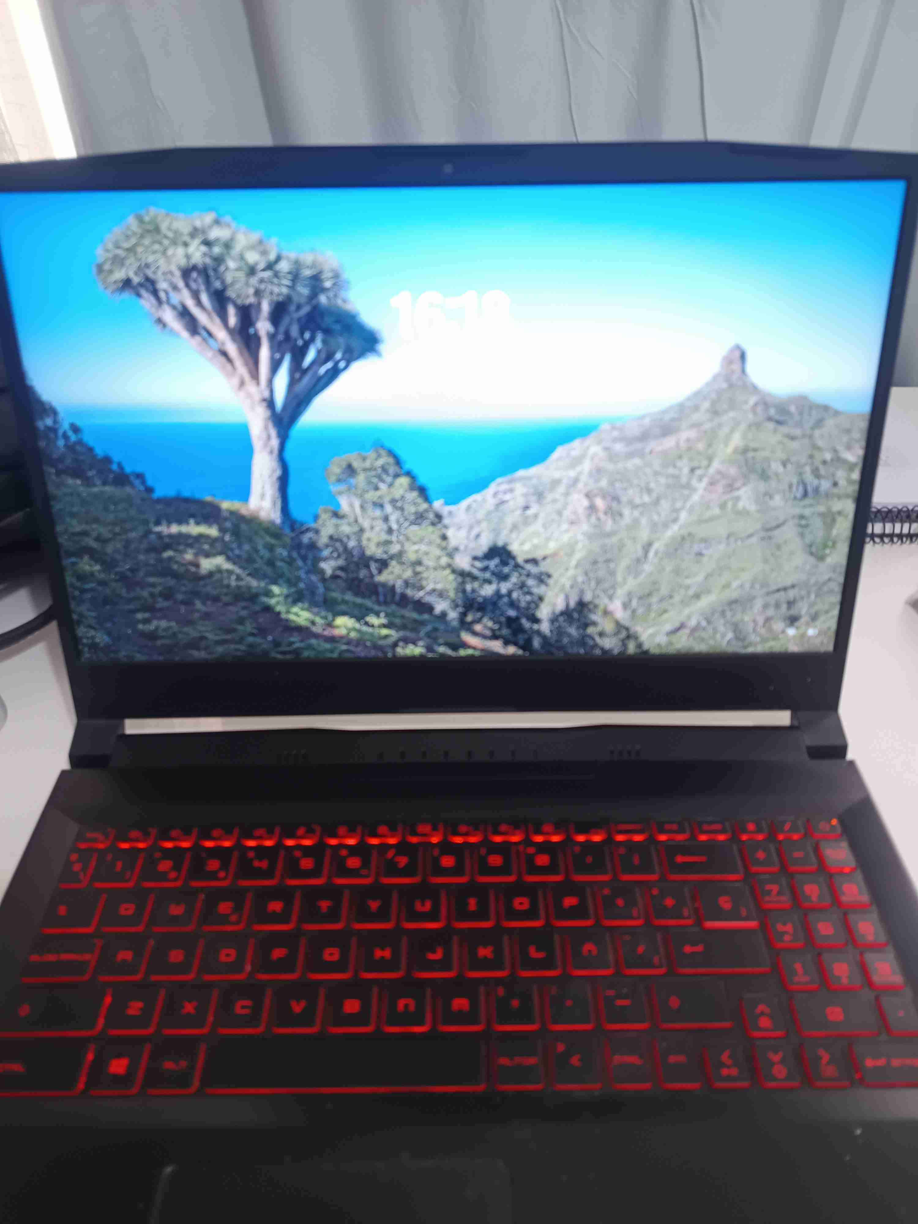 Notebook gamer MSI gf66 con gtx 1650,i5 y 16gbram - miniatura 1
