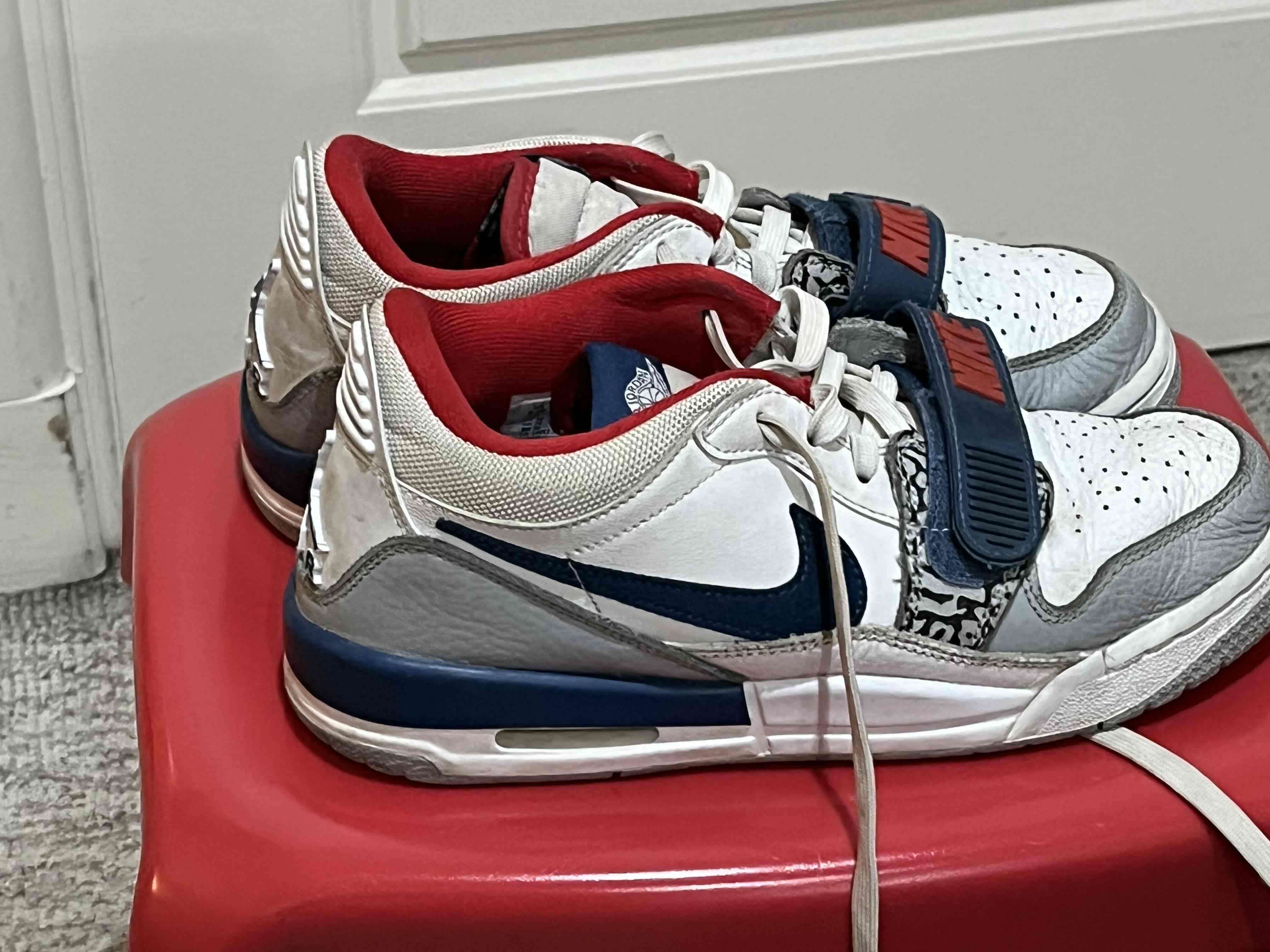 Zapatillas deportivas Jordan blancas - miniatura 2