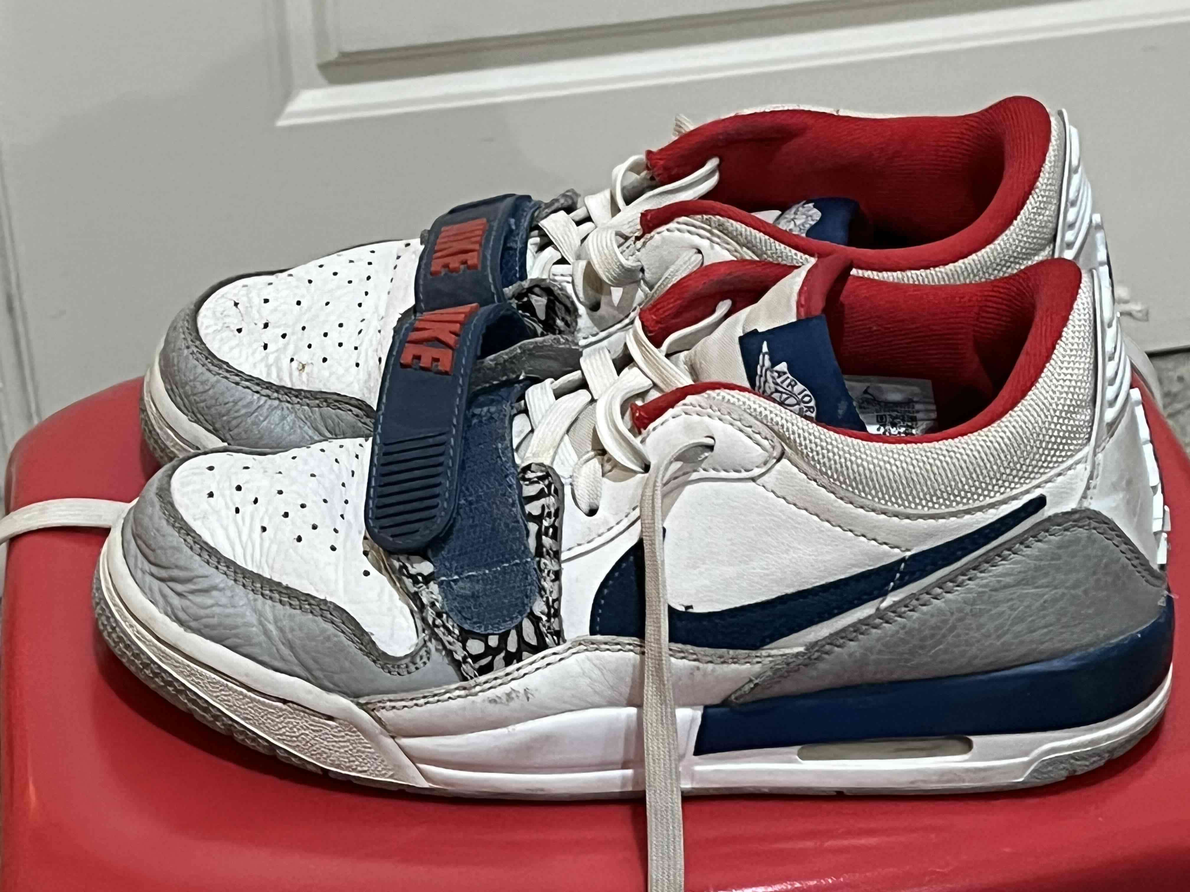 Zapatillas deportivas Jordan blancas - miniatura 3