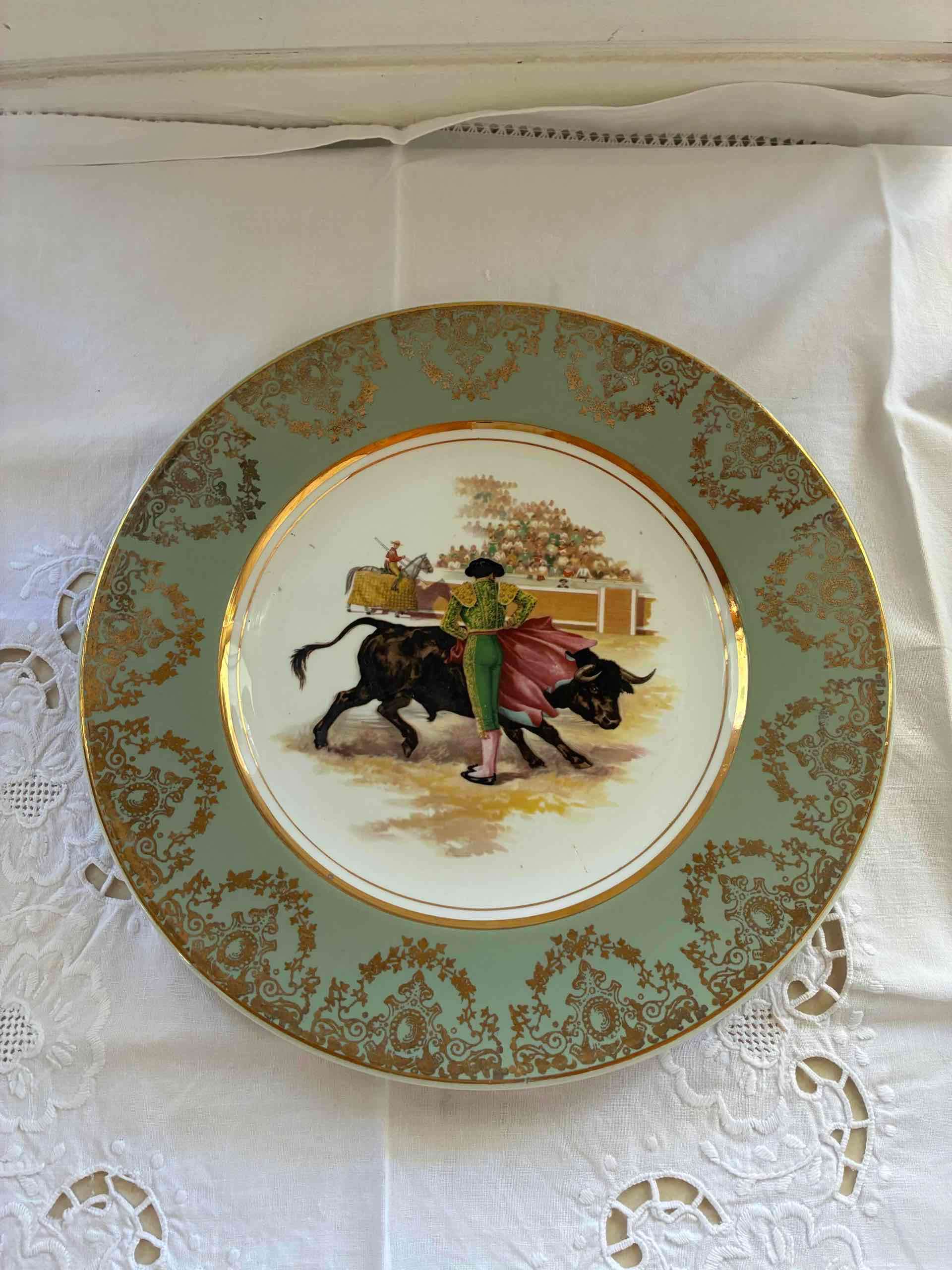 Plato decorativo con diseño taurino - miniatura 1
