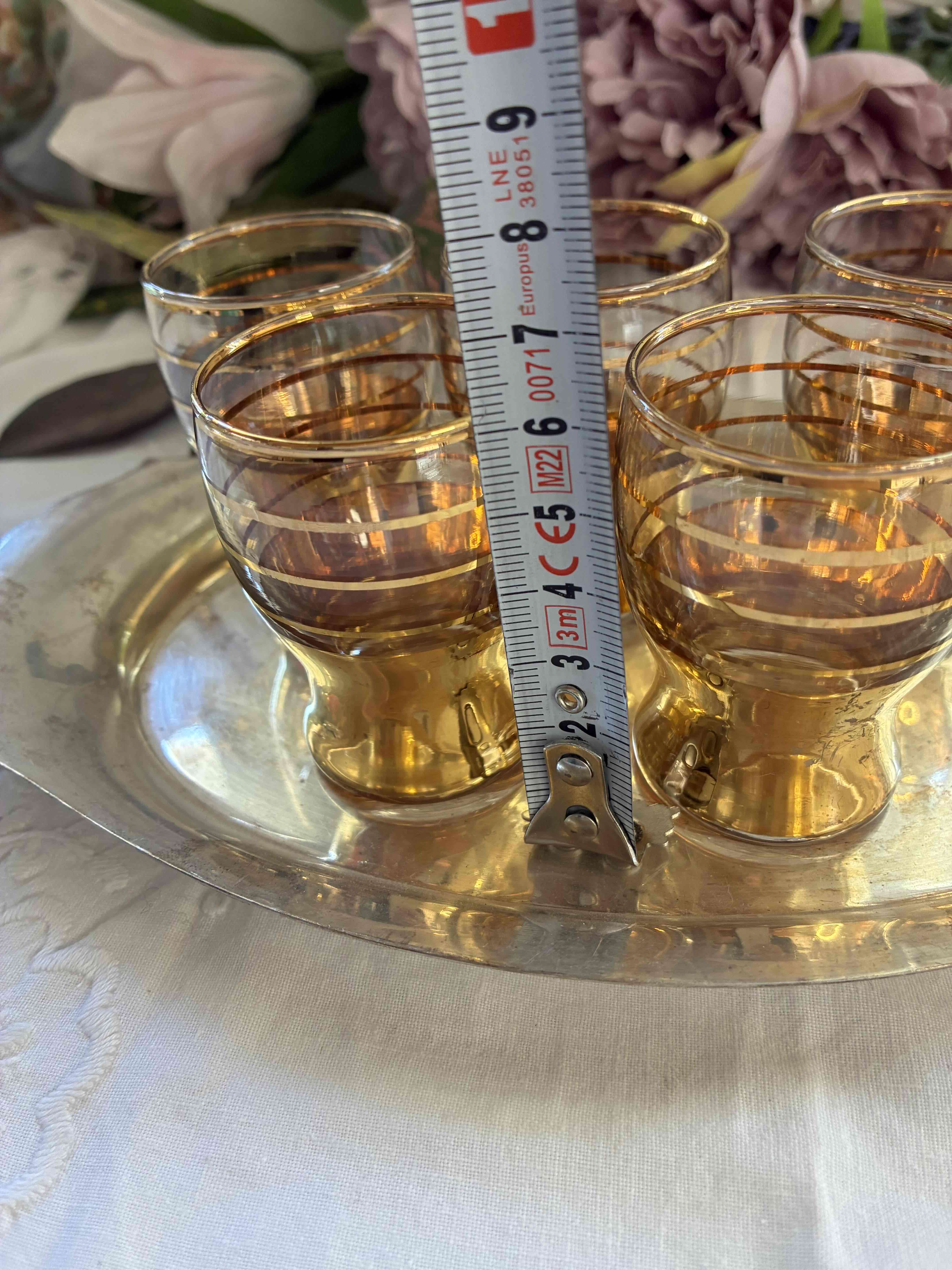 Set de vasos dorados vintage - miniatura 2