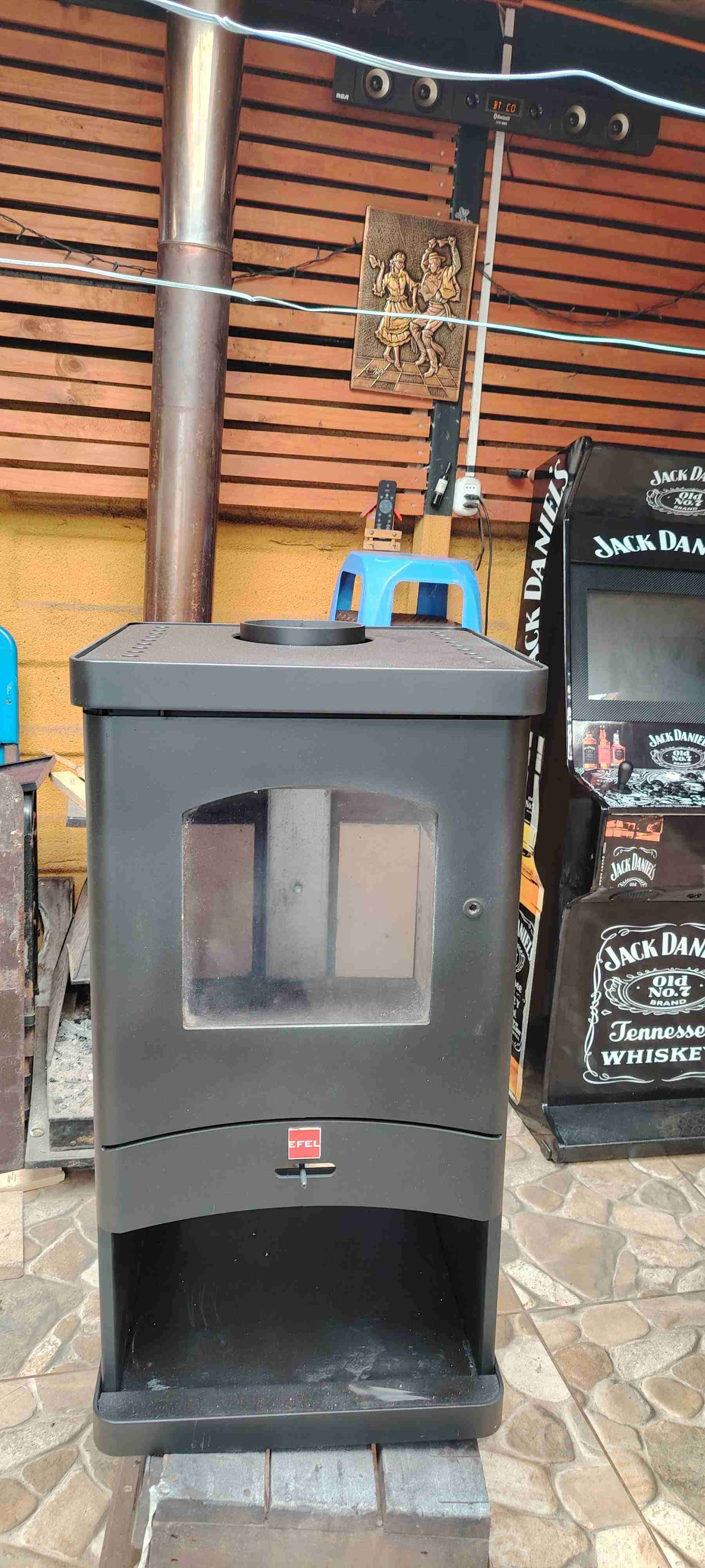 Estufa a leña Efel negra - miniatura 3