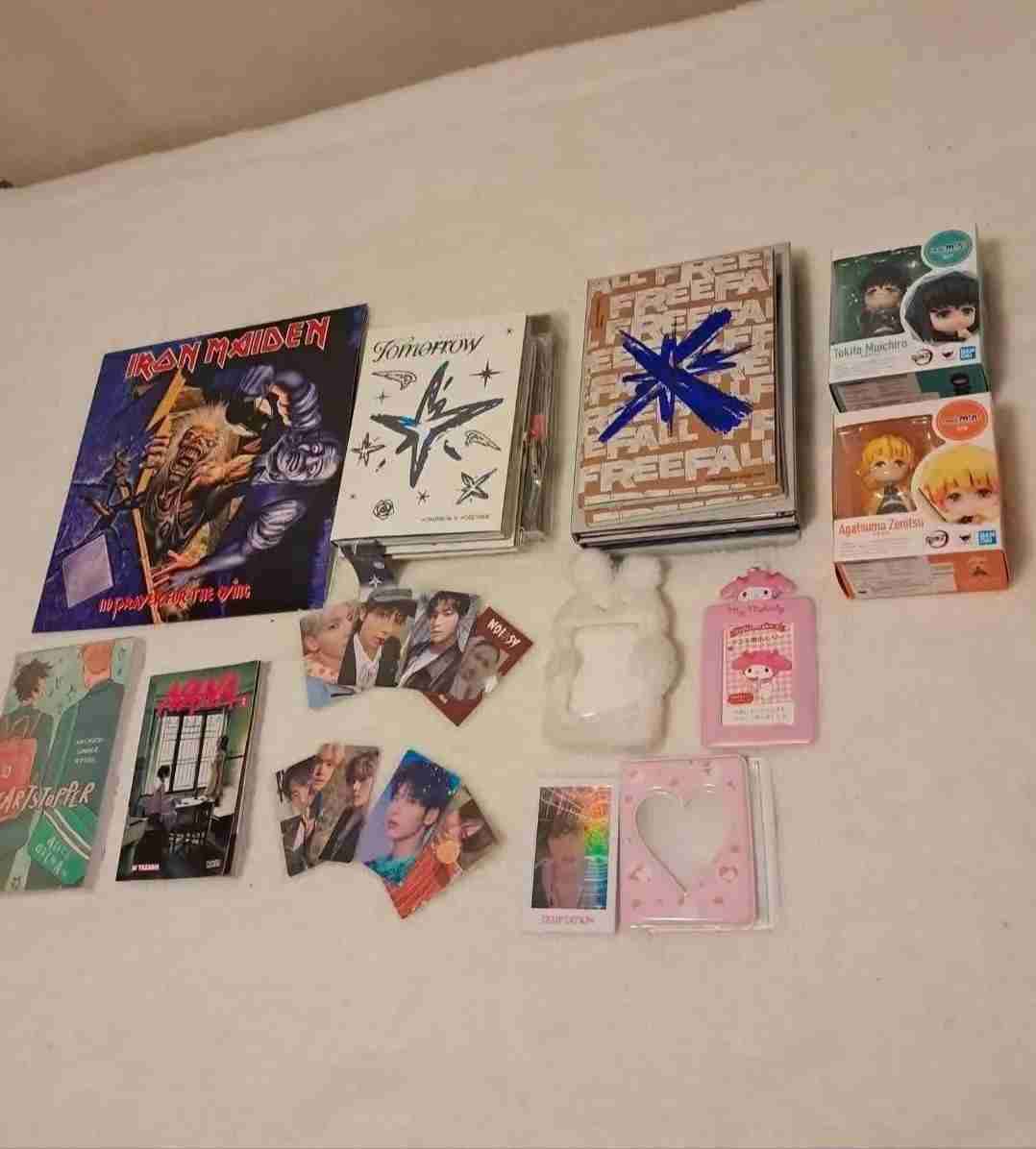 Álbumes TXT, pc's, vinilo Iron Maiden, etc - miniatura 1