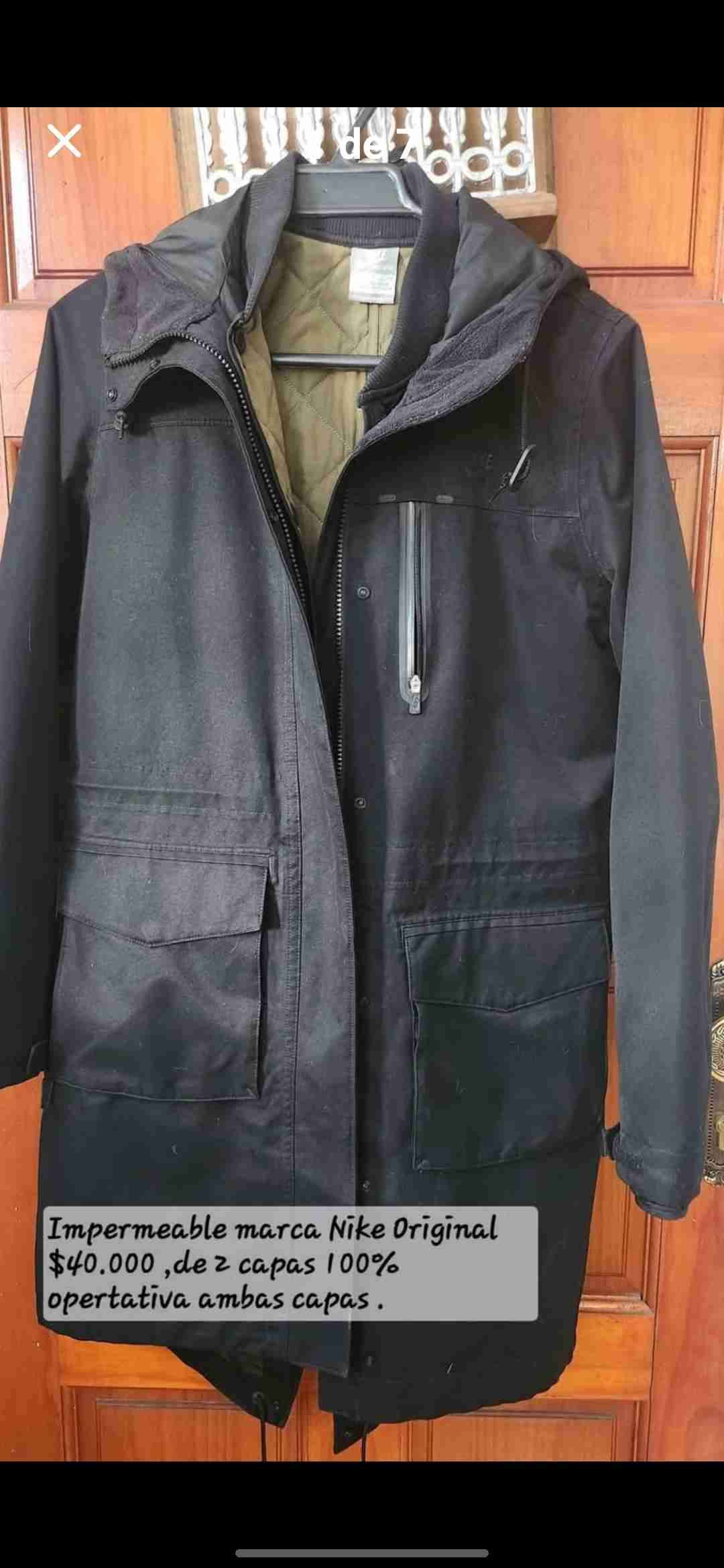 Parka impermeable negra Nike - miniatura 1