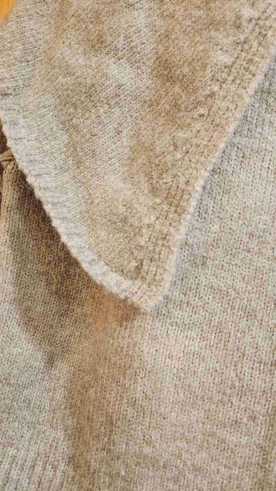 Suéter de lana gris - miniatura 3