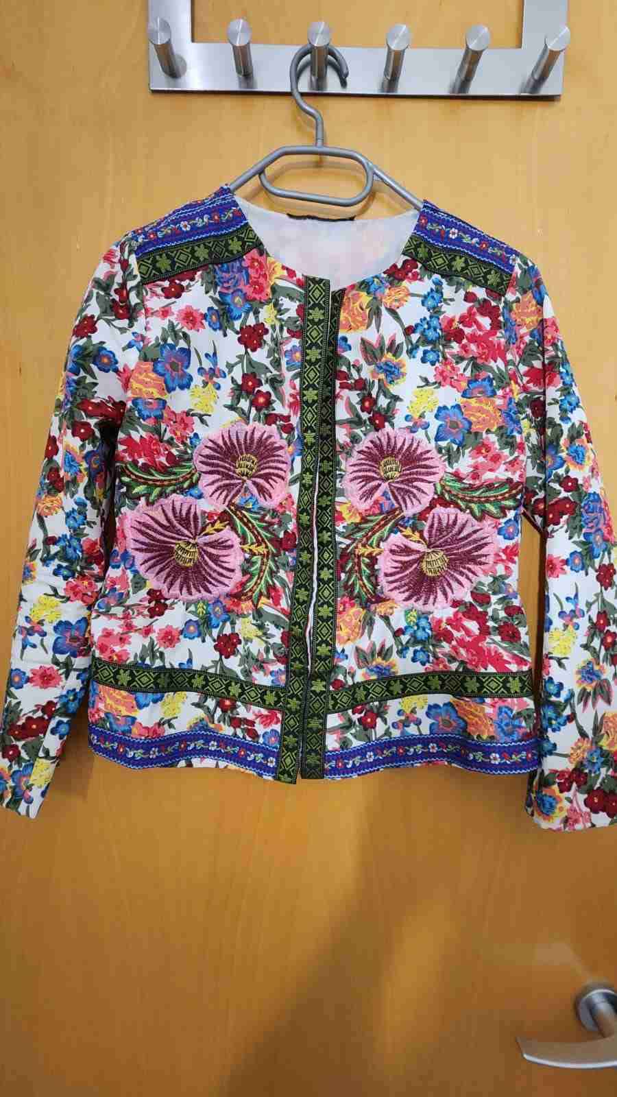 Chaqueta floral colorida - miniatura 1