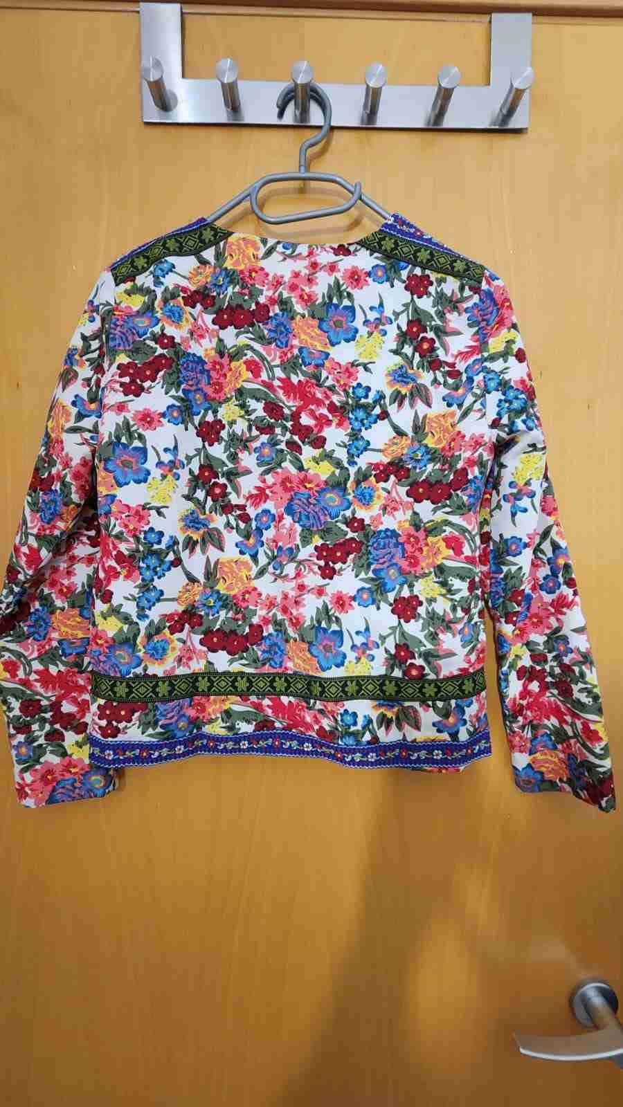 Chaqueta floral colorida - miniatura 3