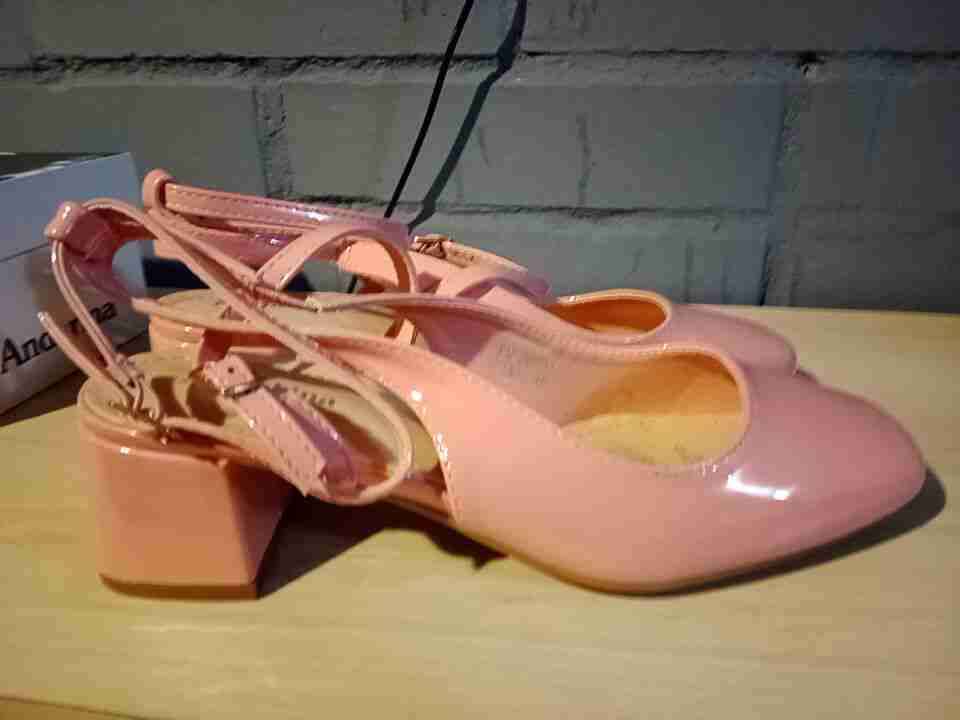 Zapatos de taco alto rosados - miniatura 2