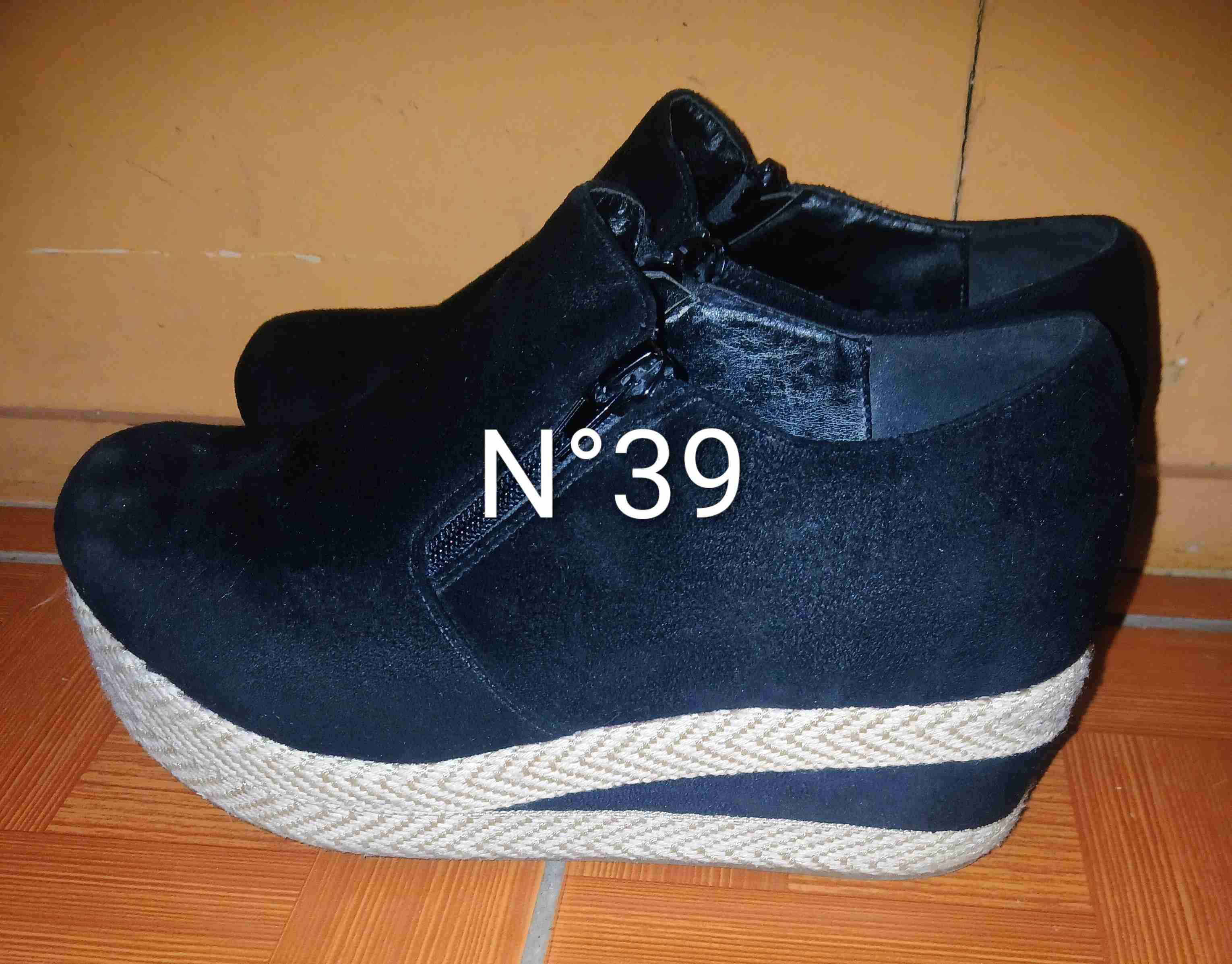 Zapatos negros con plataforma - miniatura 1