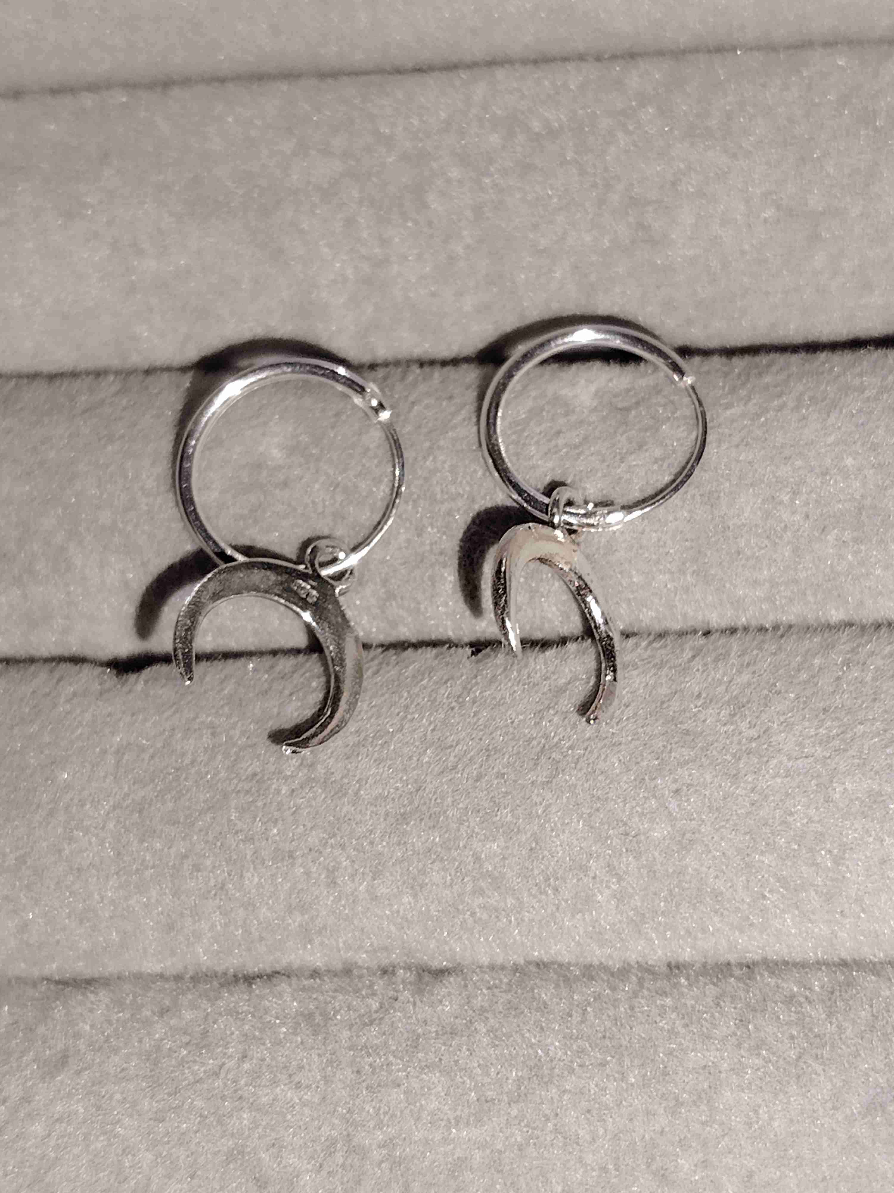 Aros de plata con luna