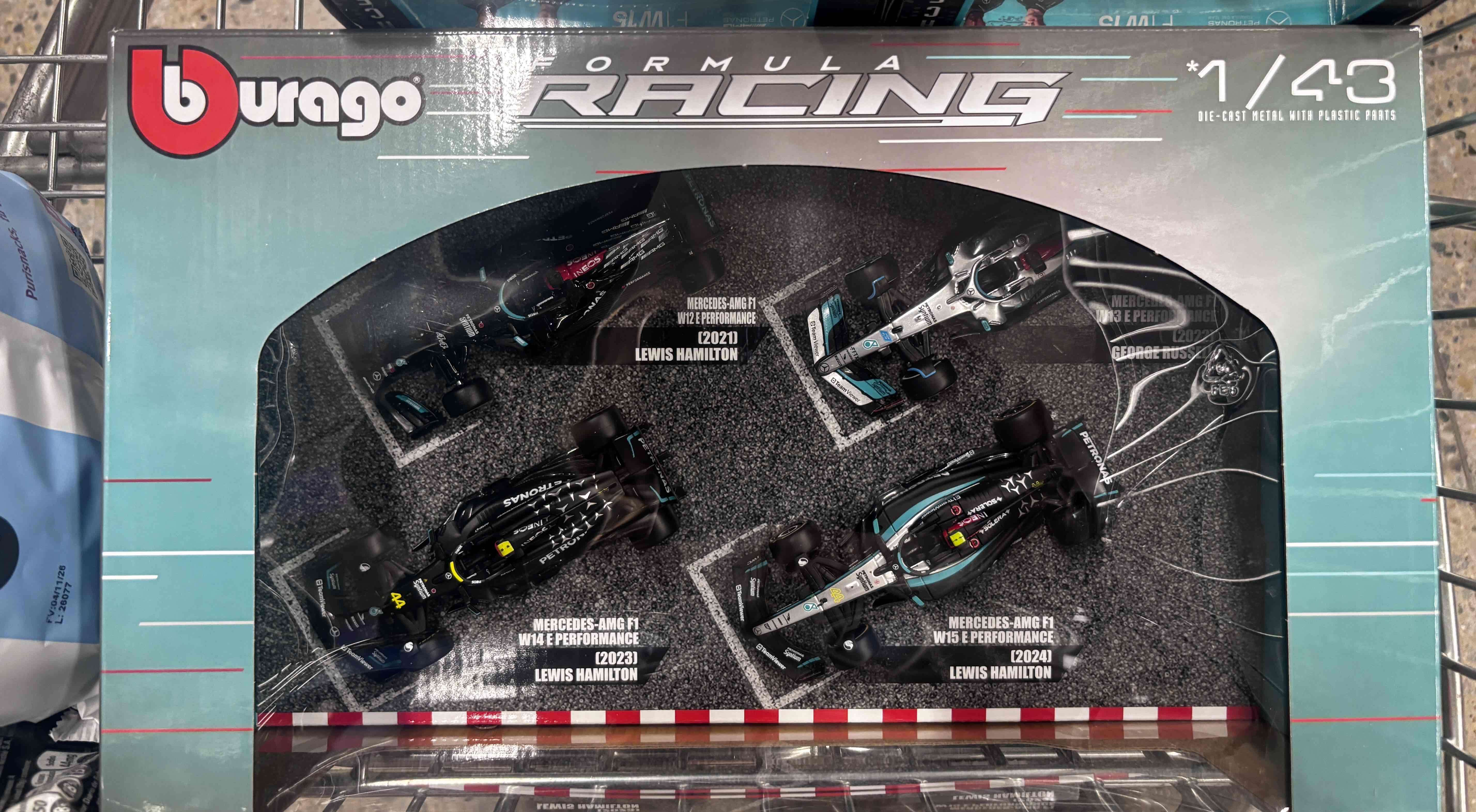 Set autos de carrera Burago 1/43 - miniatura 2