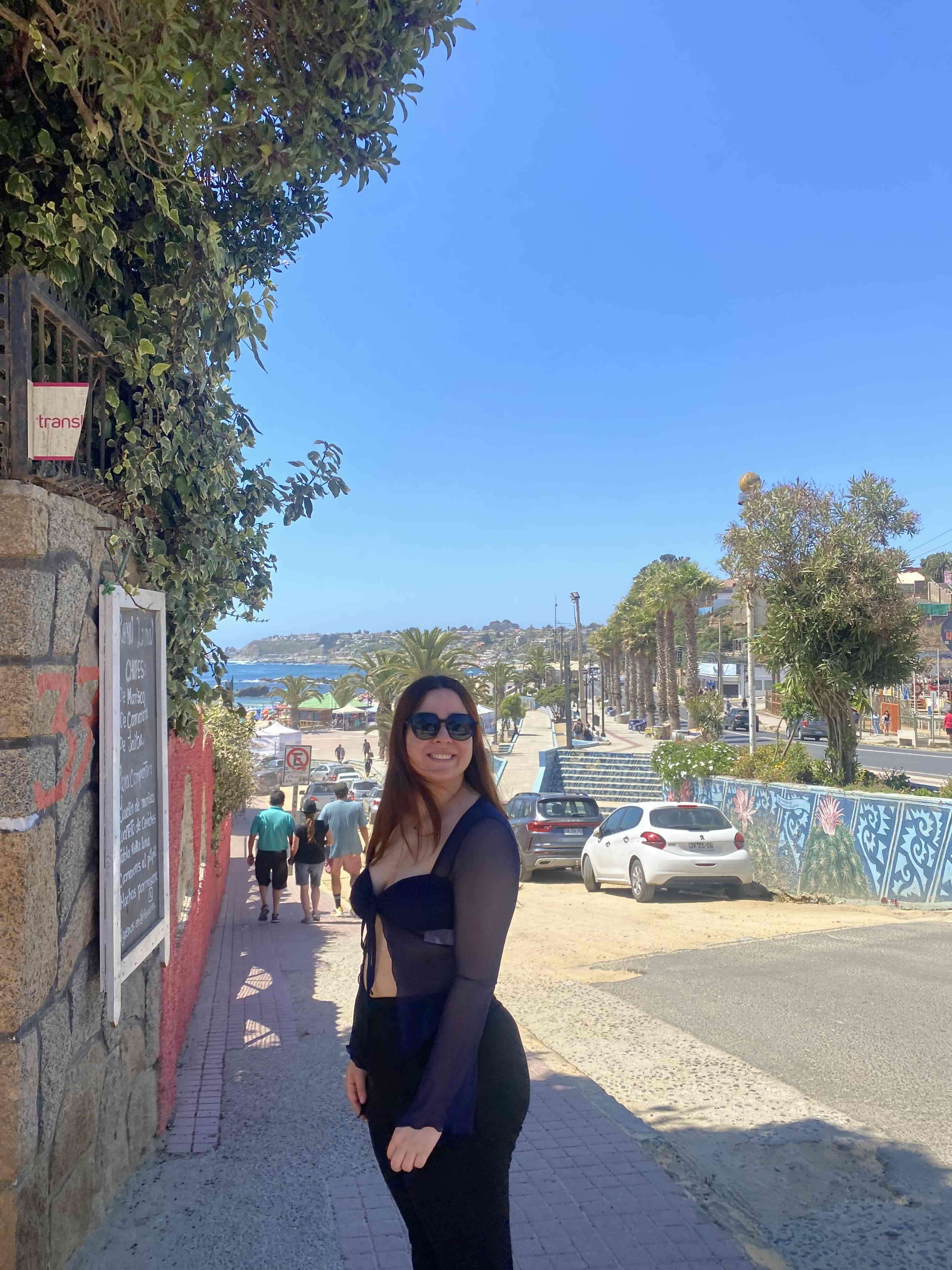 Blusa azul de malla - miniatura 2