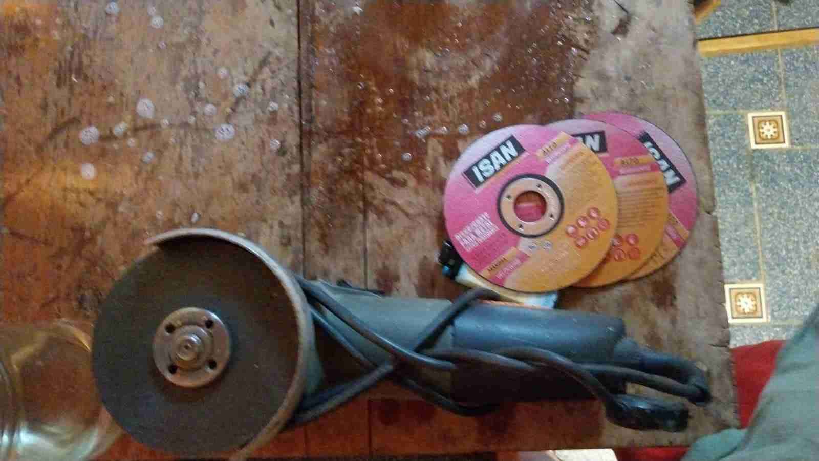 Esmeril angular con discos - miniatura 1