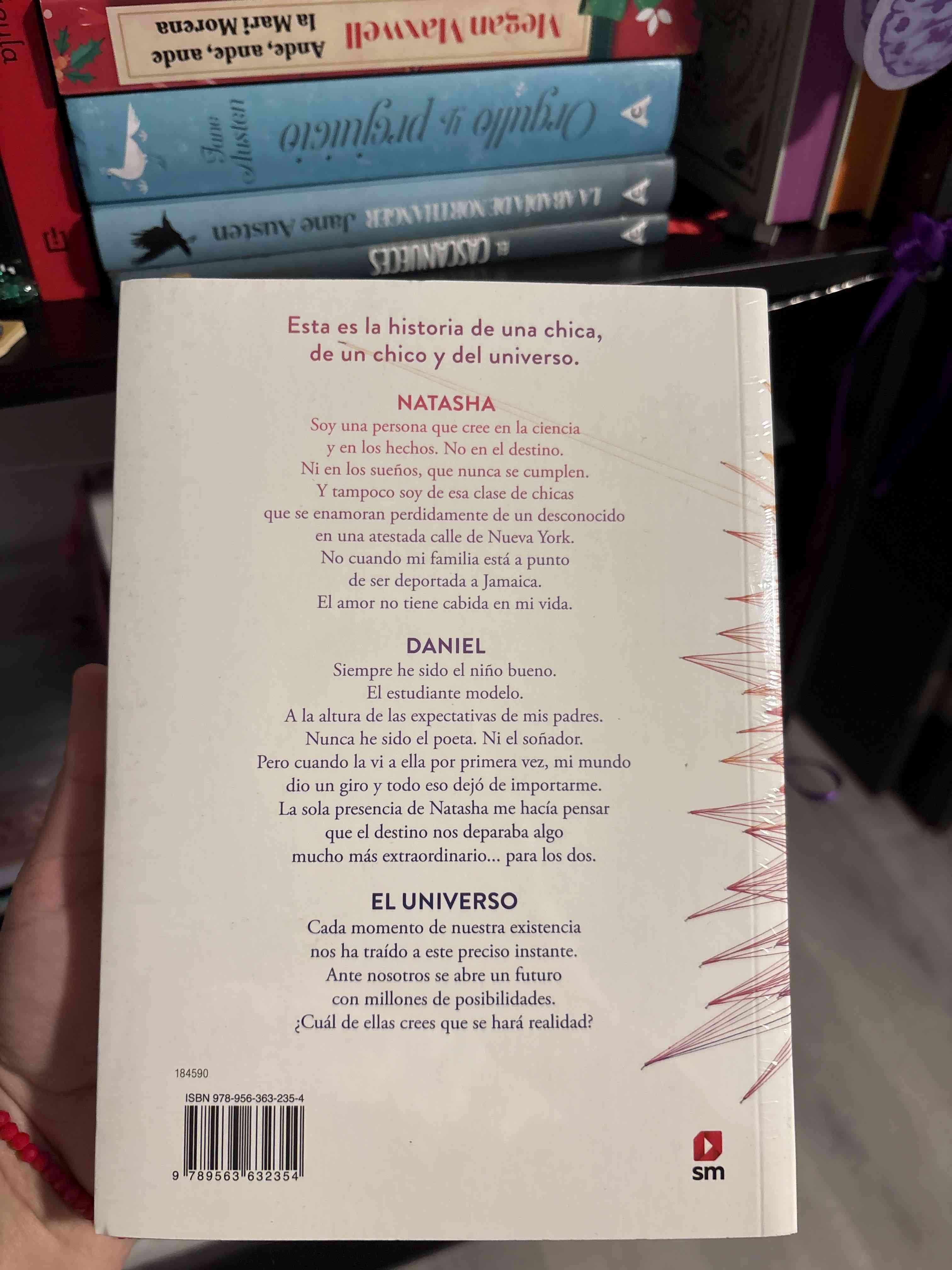 El sol también es una estrella - libro - miniatura 2