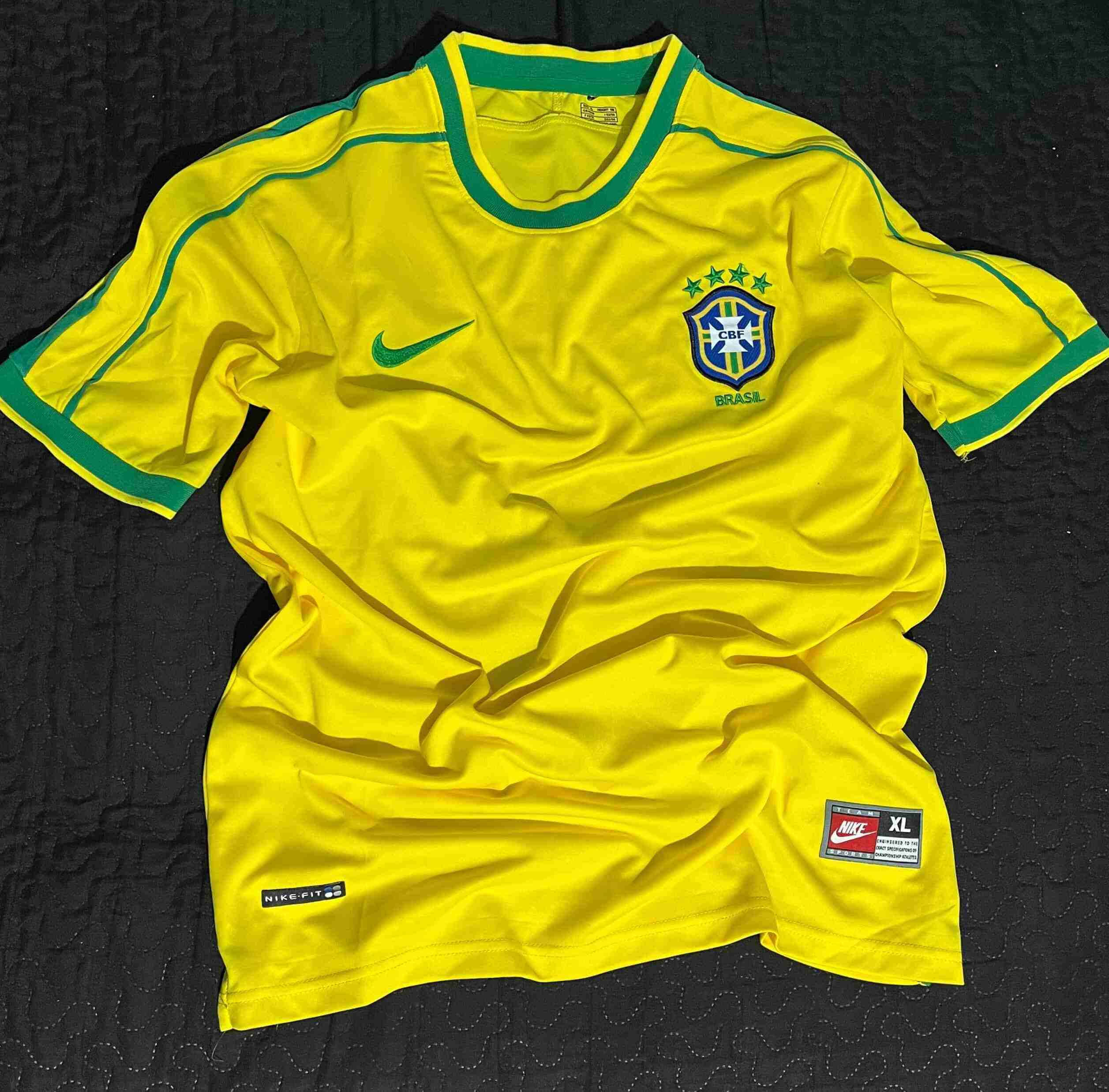 Polera amarilla Brasil - miniatura 2