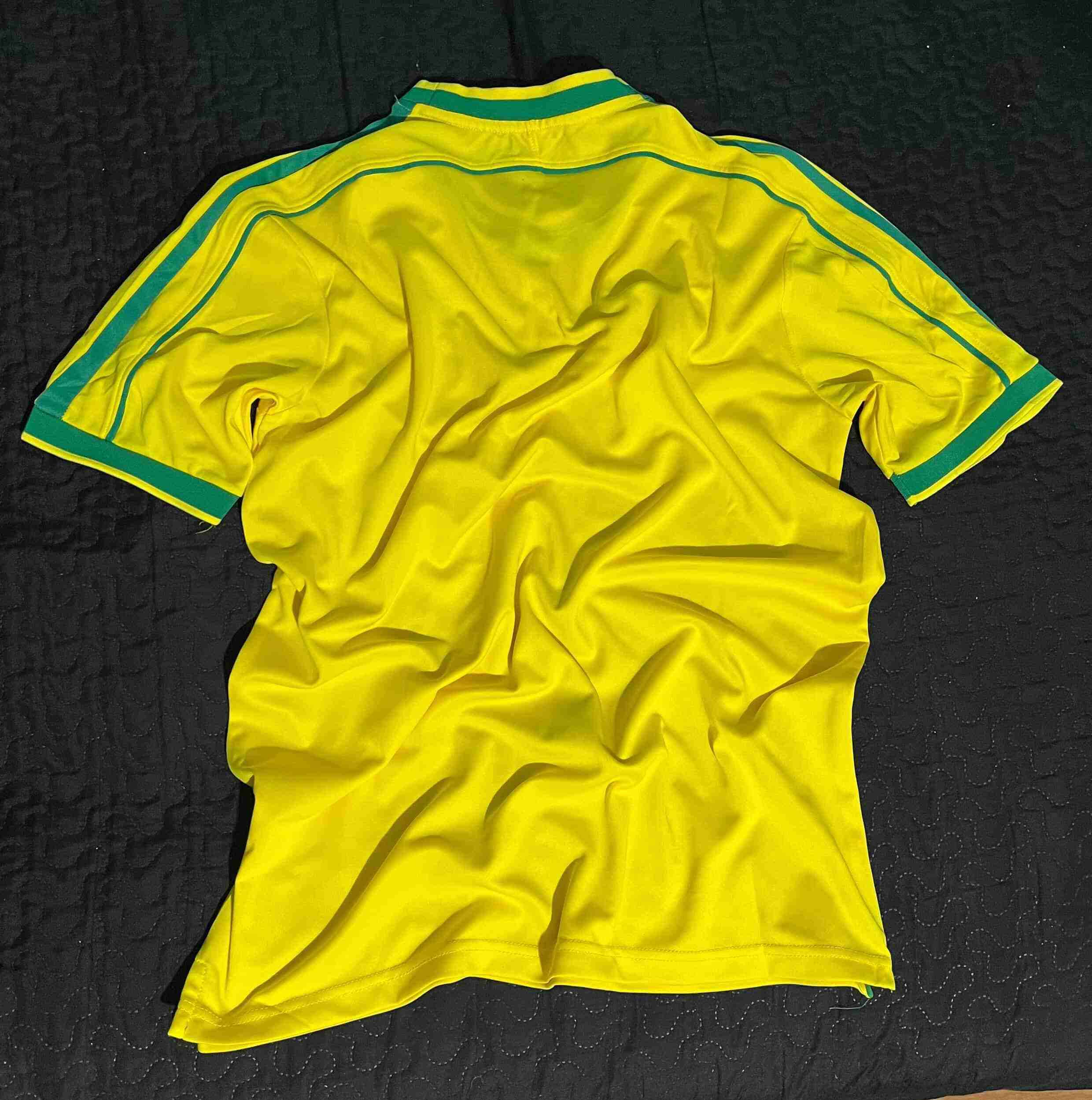 Polera amarilla Brasil - miniatura 3