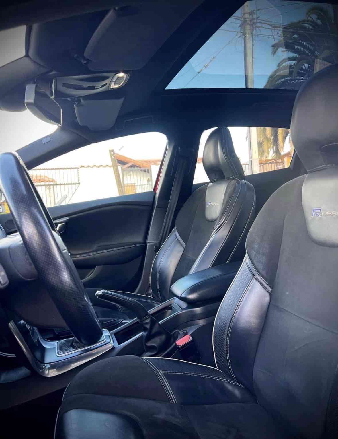 R-Design Volvo V40 - miniatura 1