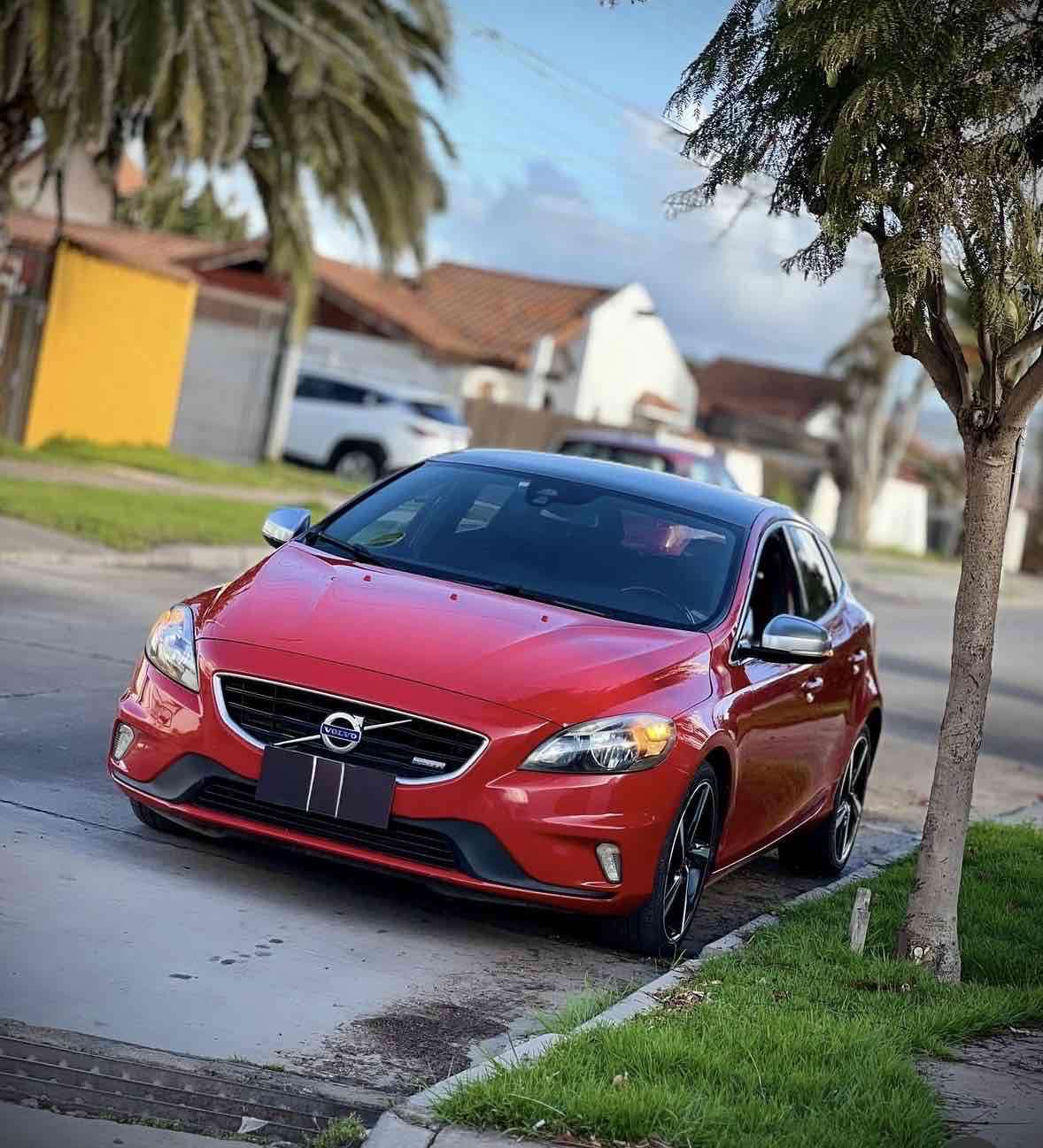 R-Design Volvo V40 - miniatura 4