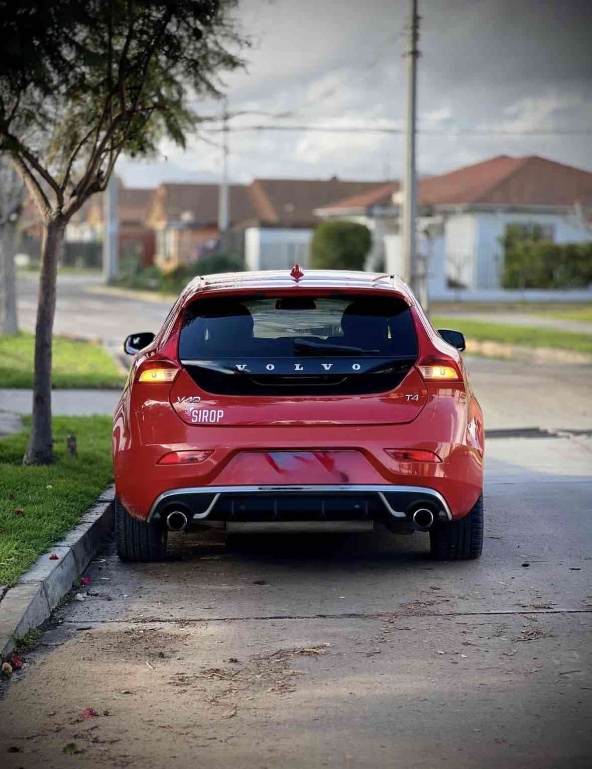 R-Design Volvo V40 - miniatura 6