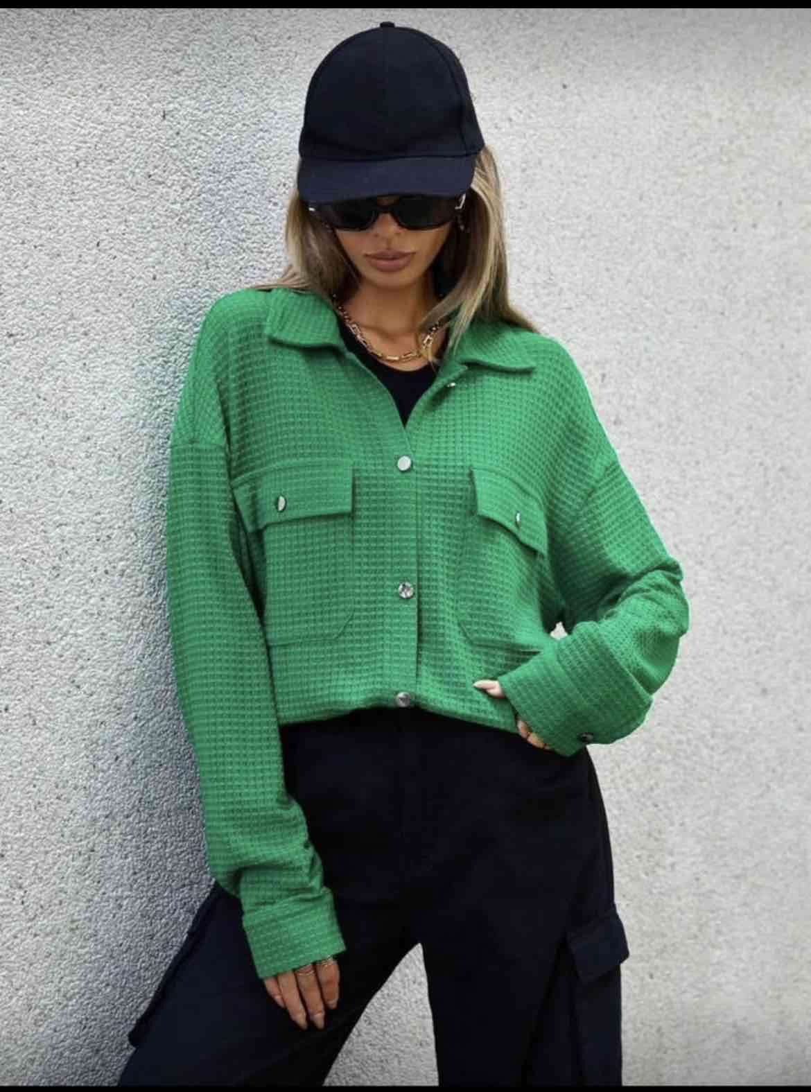 Chaqueta verde con bolsillos - miniatura 1