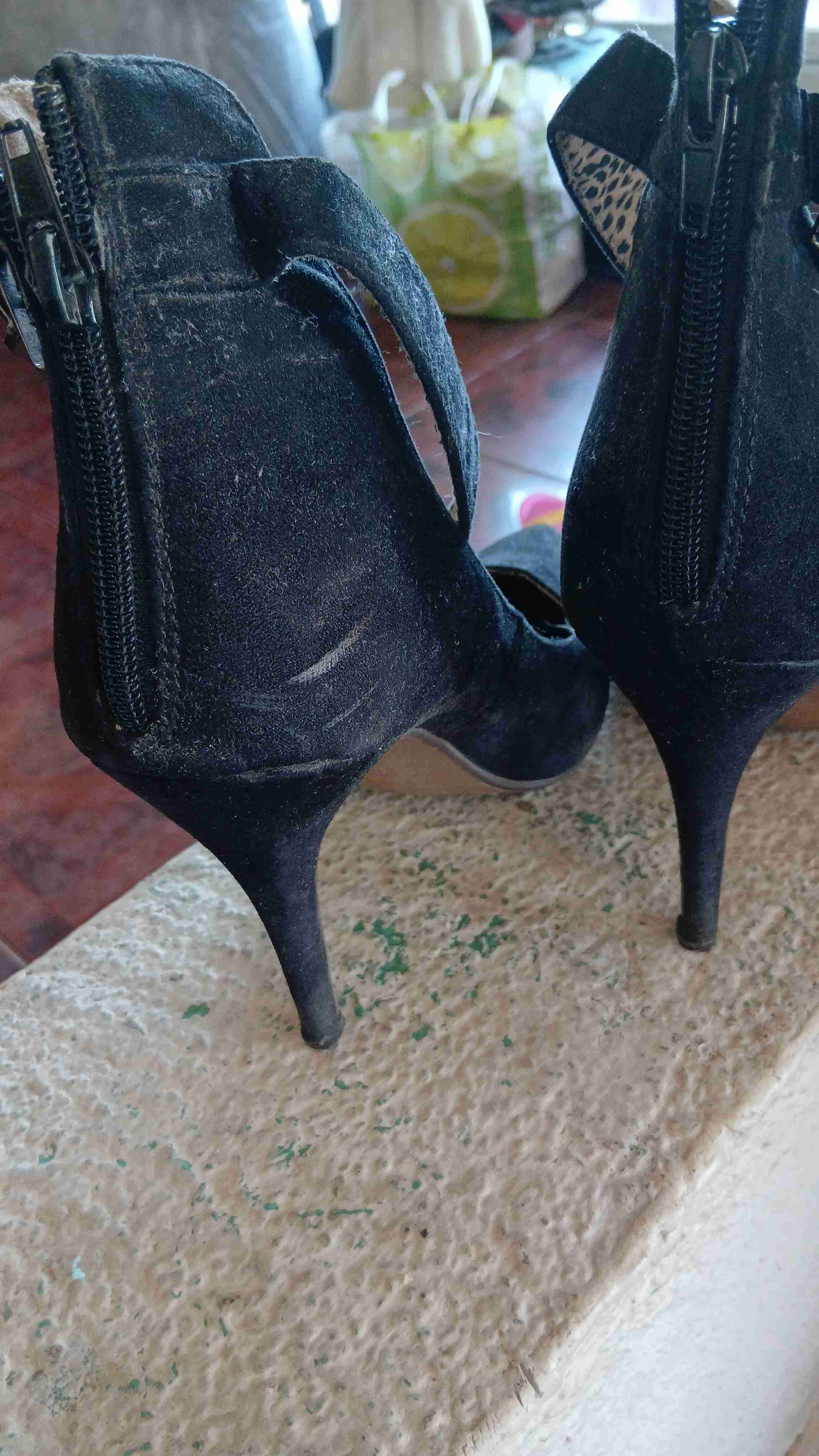 Zapatos de tacón negros con cierre - miniatura 2