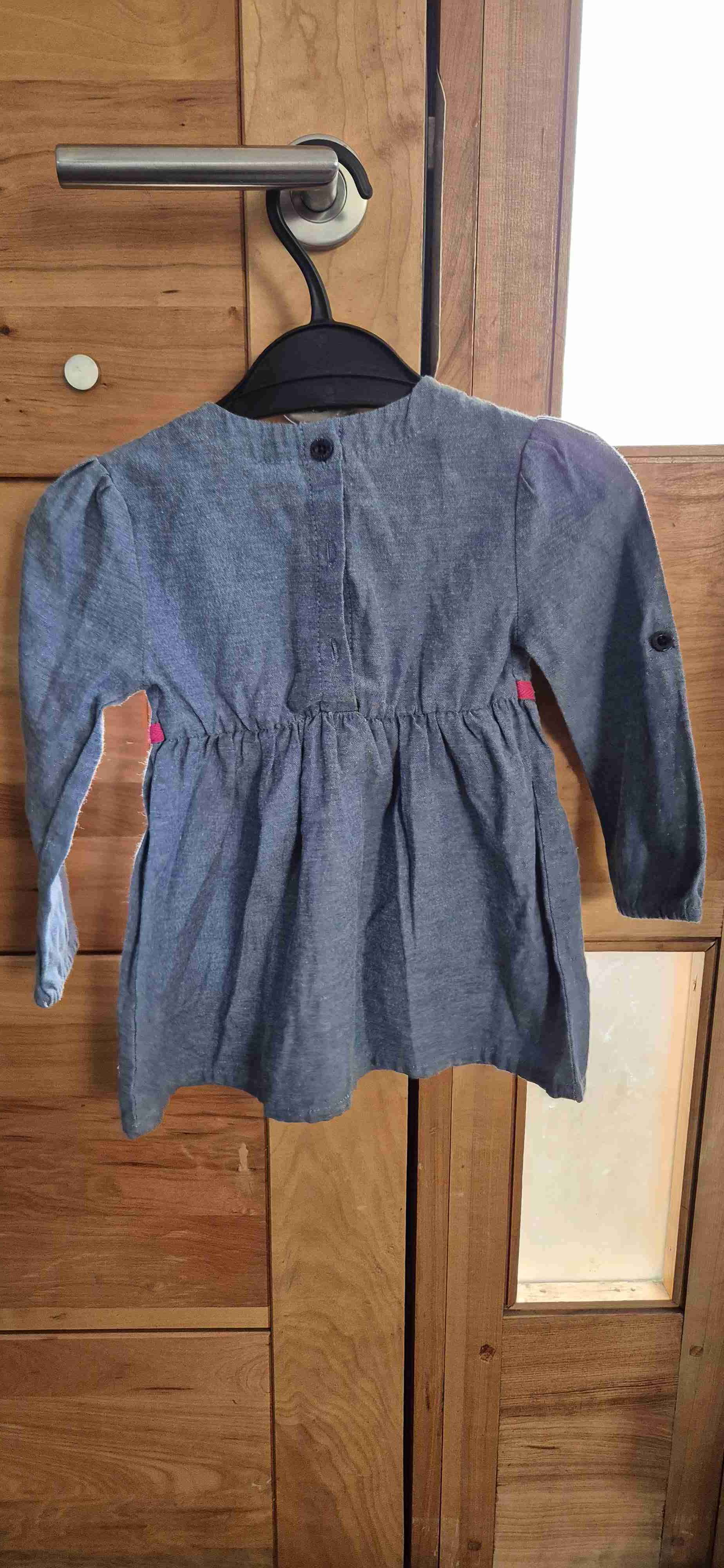 Vestido de mezclilla con cinta rosa talla 3 - miniatura 2