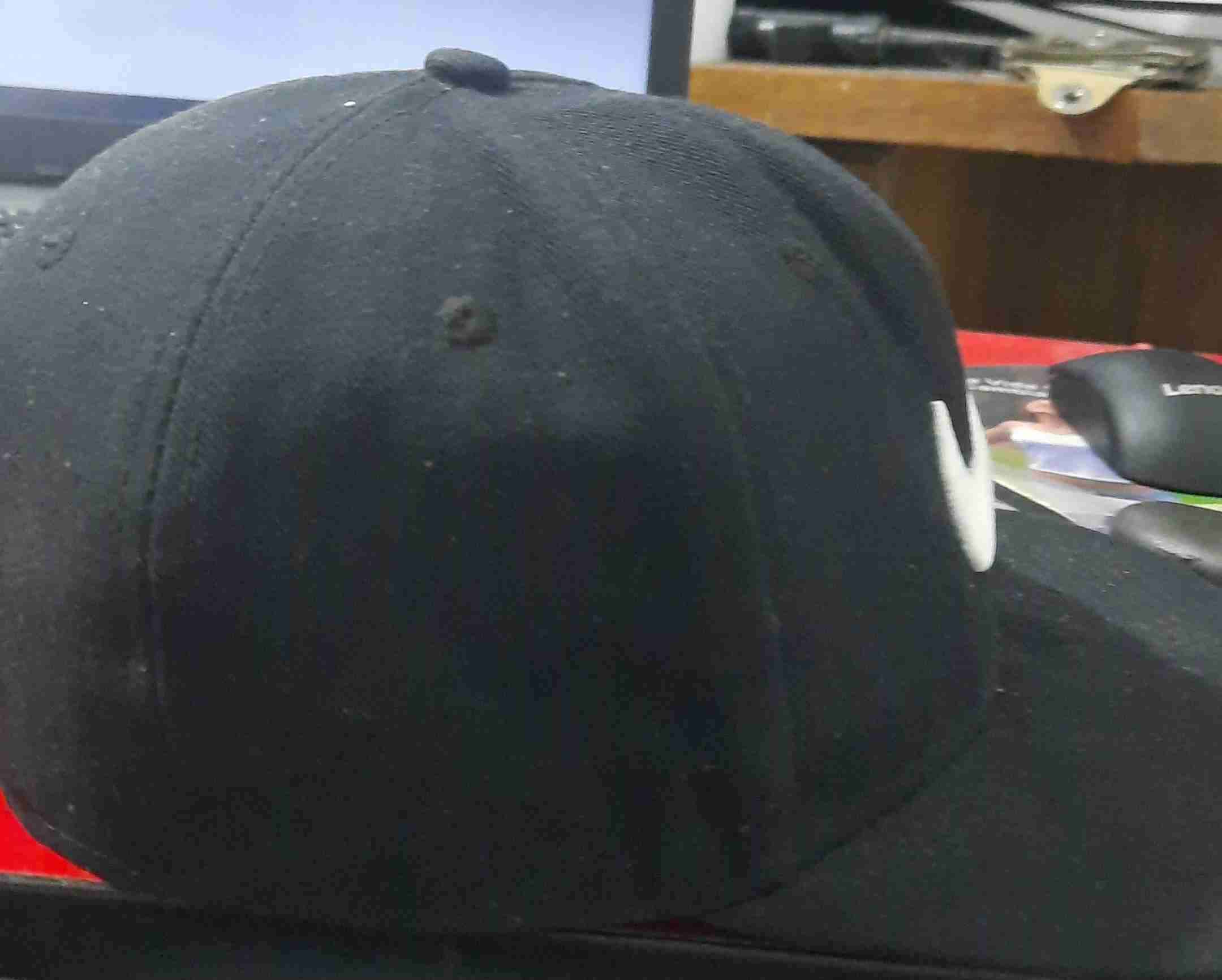 Gorro negro Nike con logo - miniatura 4