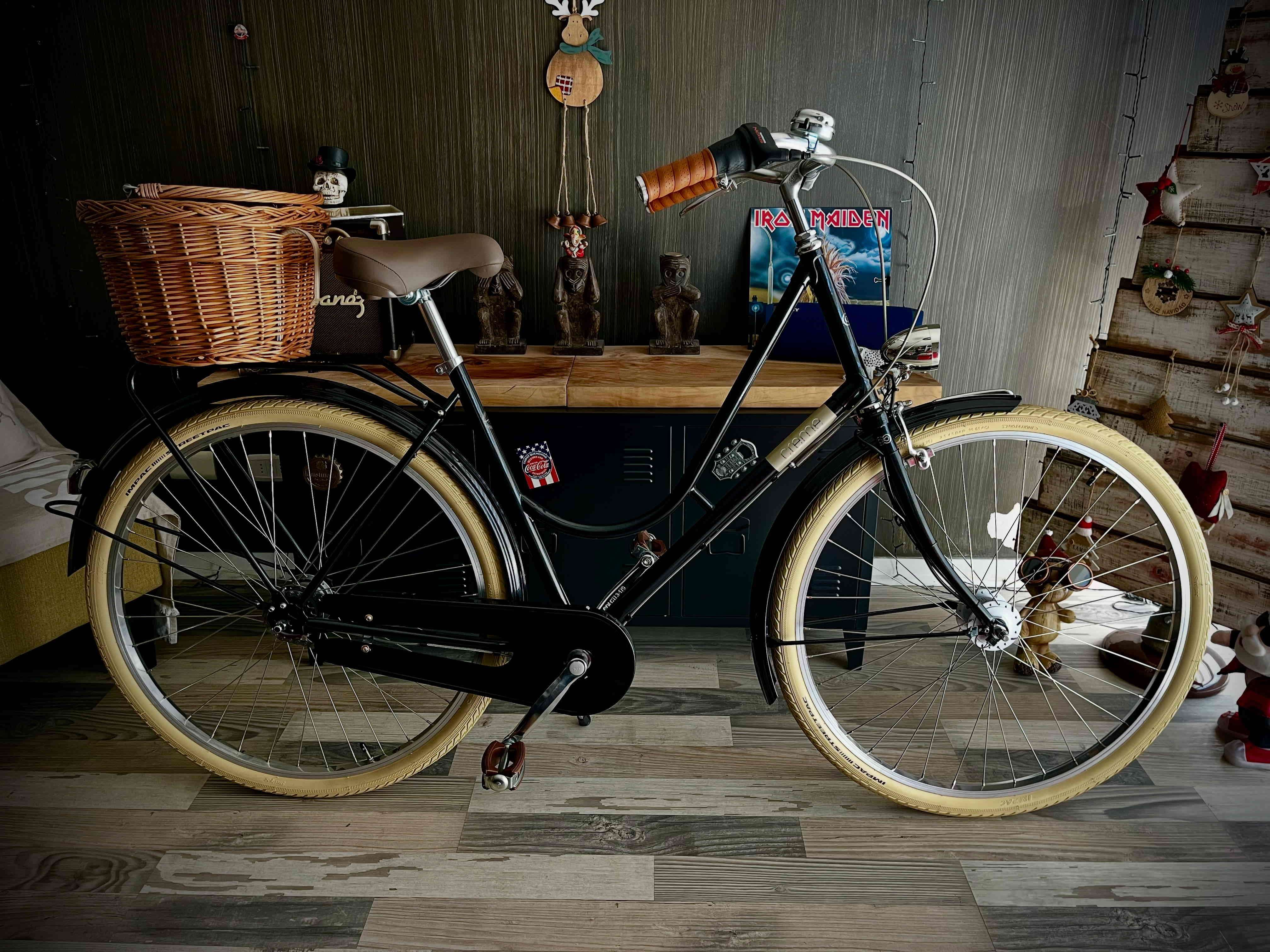 Bicicleta  Inglesa  Aro 28 shimano Nexus nueva - miniatura 1