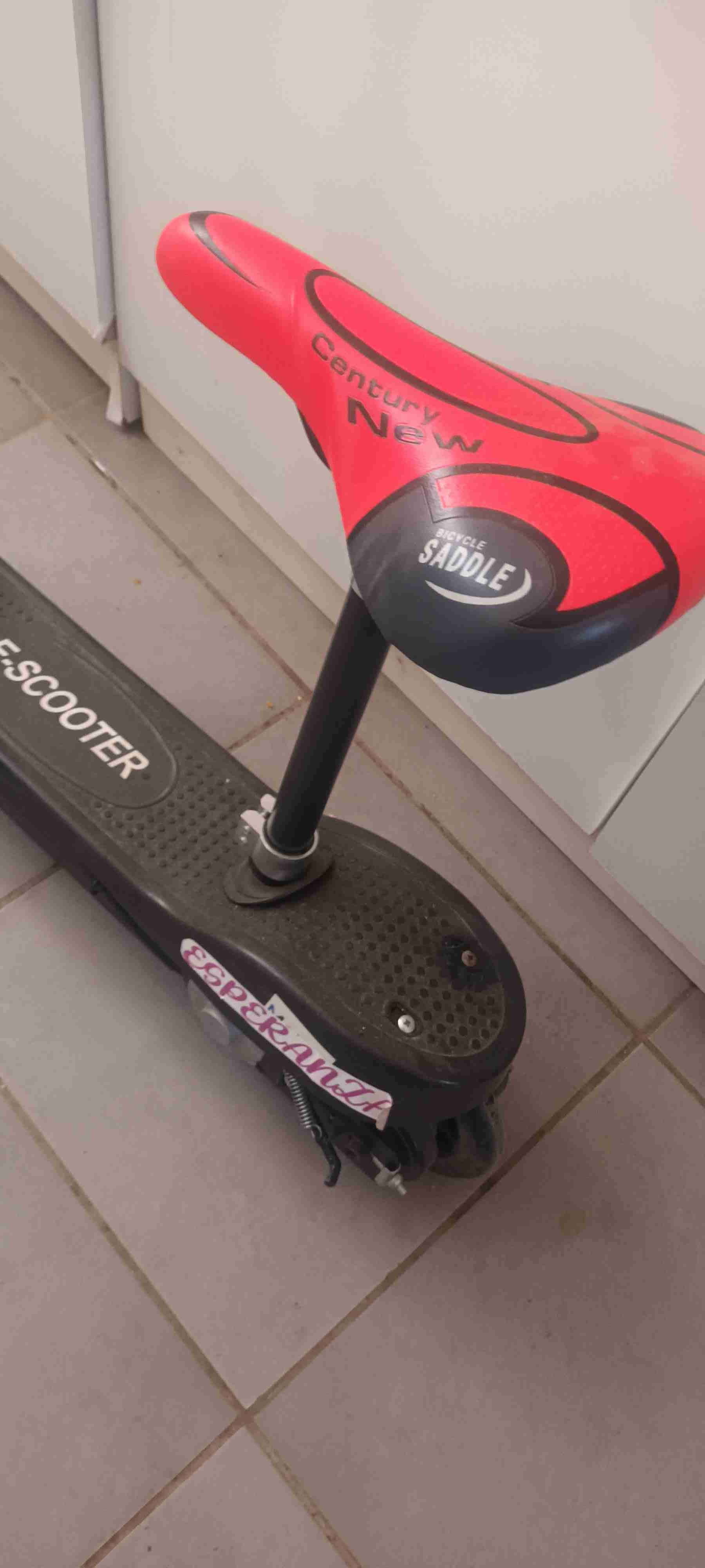 Scooter eléctrico con asiento - miniatura 1