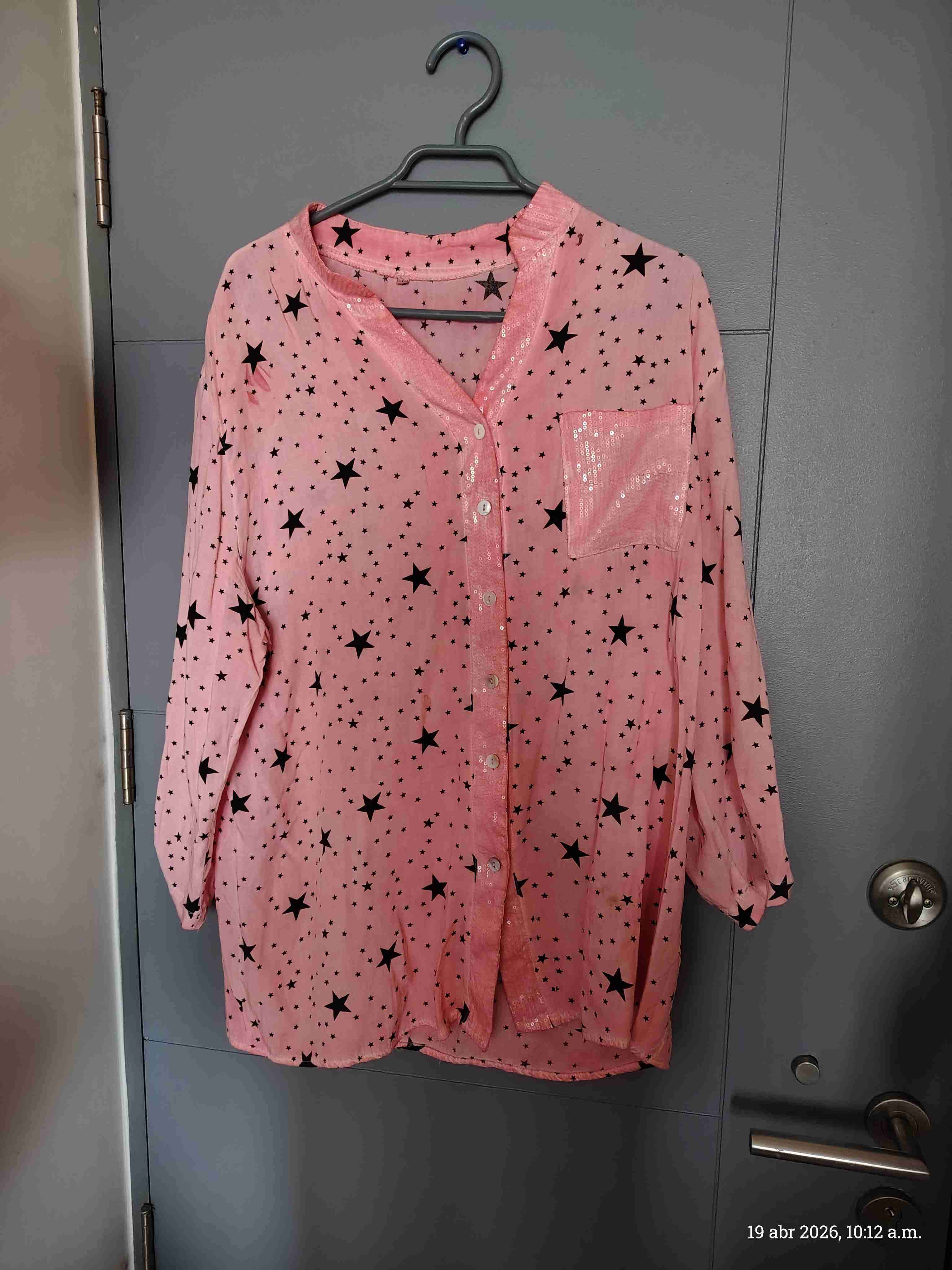 Blusa rosada con estrellas - miniatura 1
