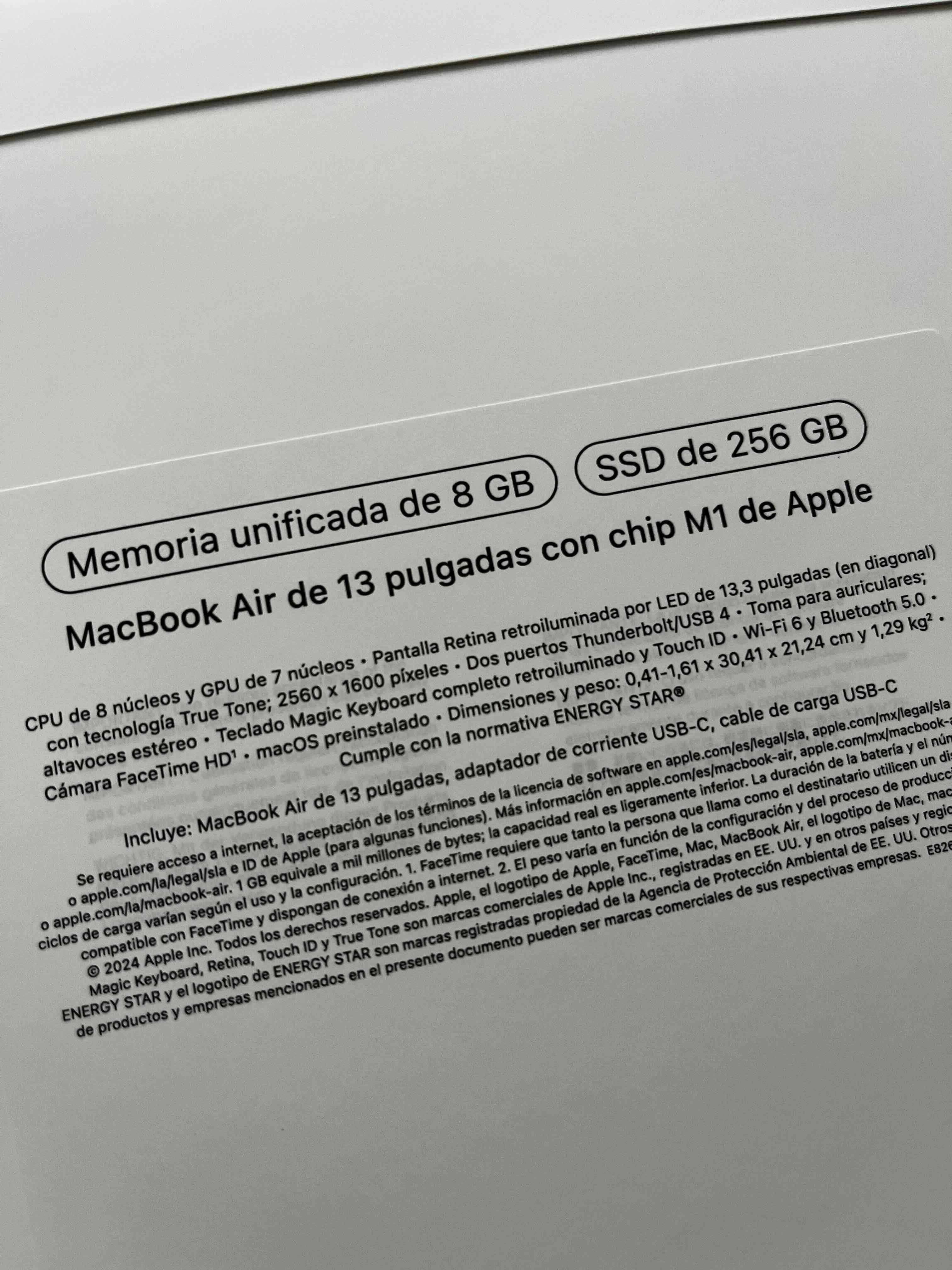 MacBook Air nuevo en caja 13 /8 gb /256 - miniatura 2