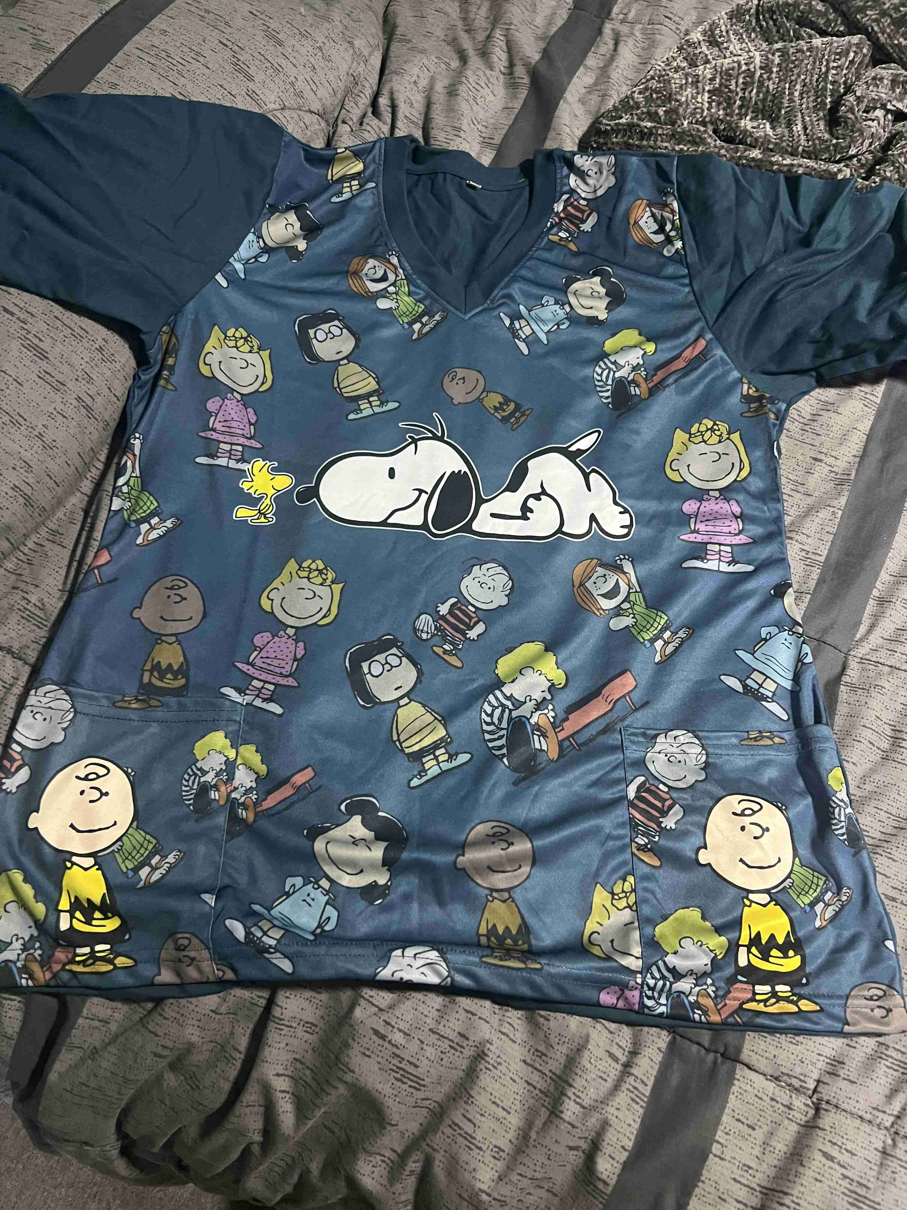 Polera Snoopy estampada multicolor