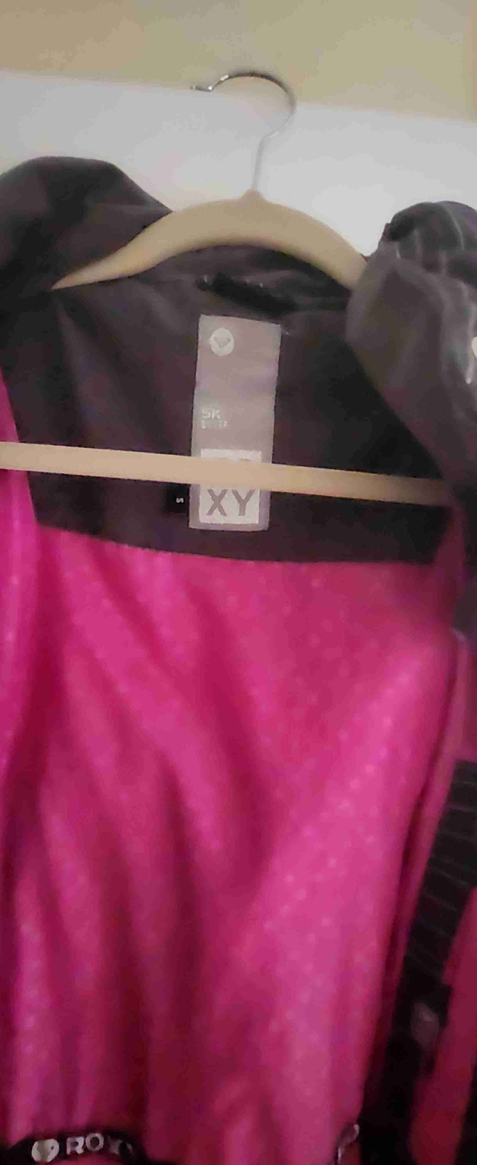 Chaqueta Roxy negra y rosada - miniatura 2