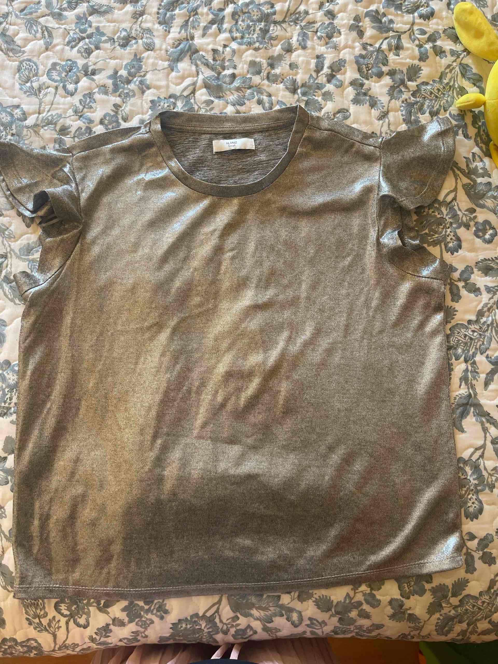 Polera plateada con volantes - miniatura 1