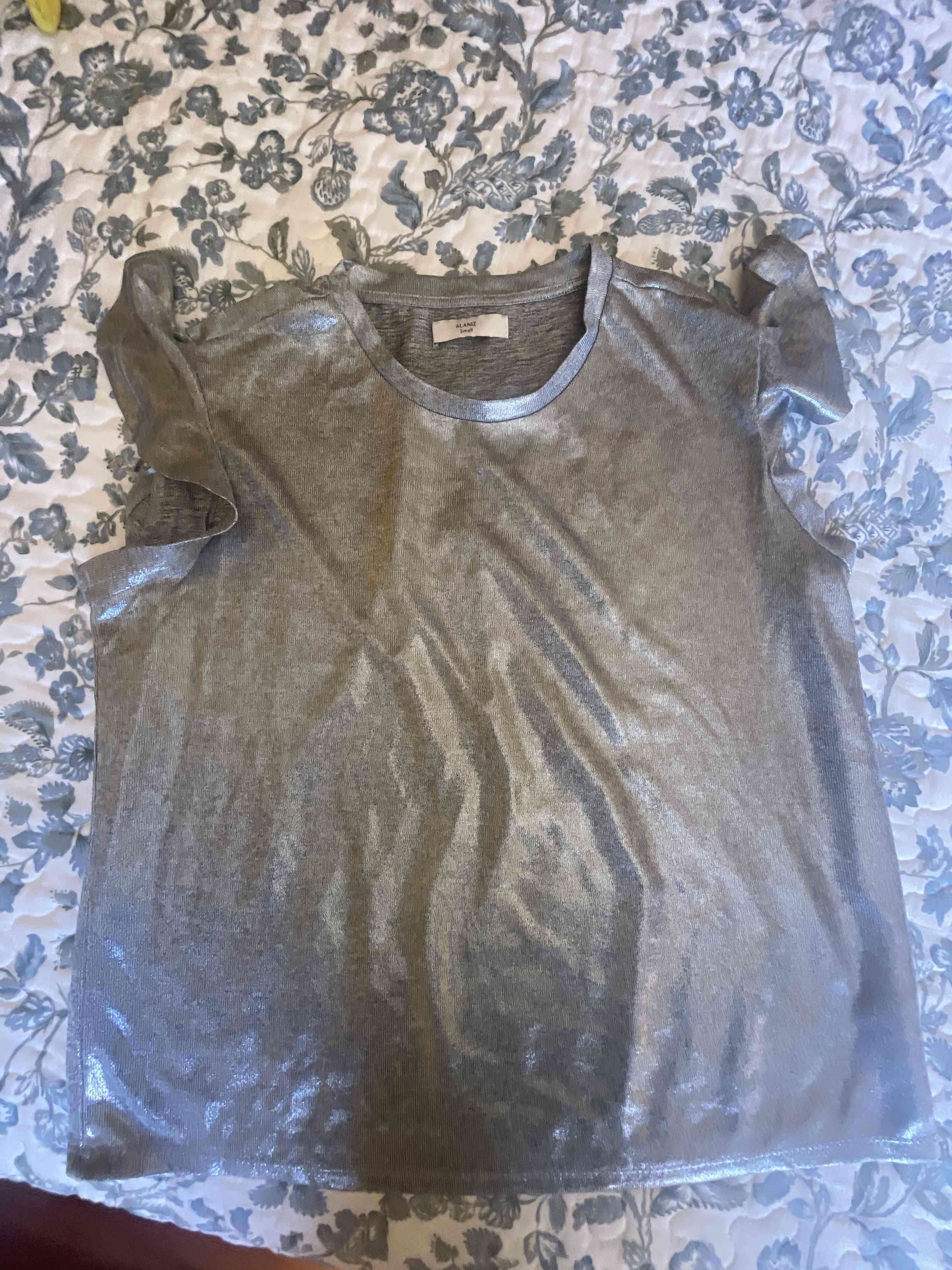 Polera plateada con volantes - miniatura 2