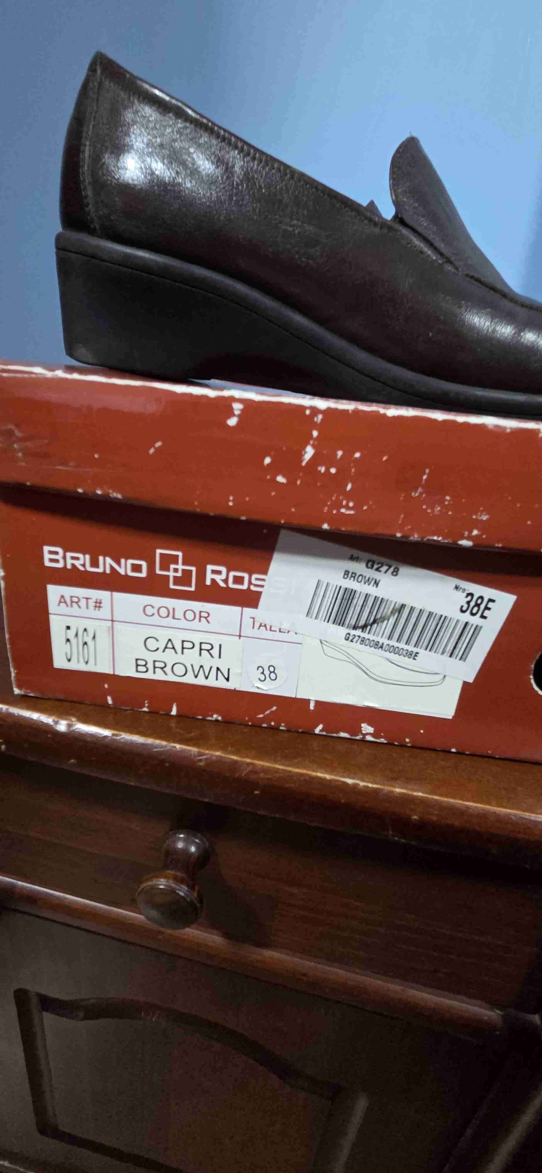 Zapatos de cuero color café - miniatura 2