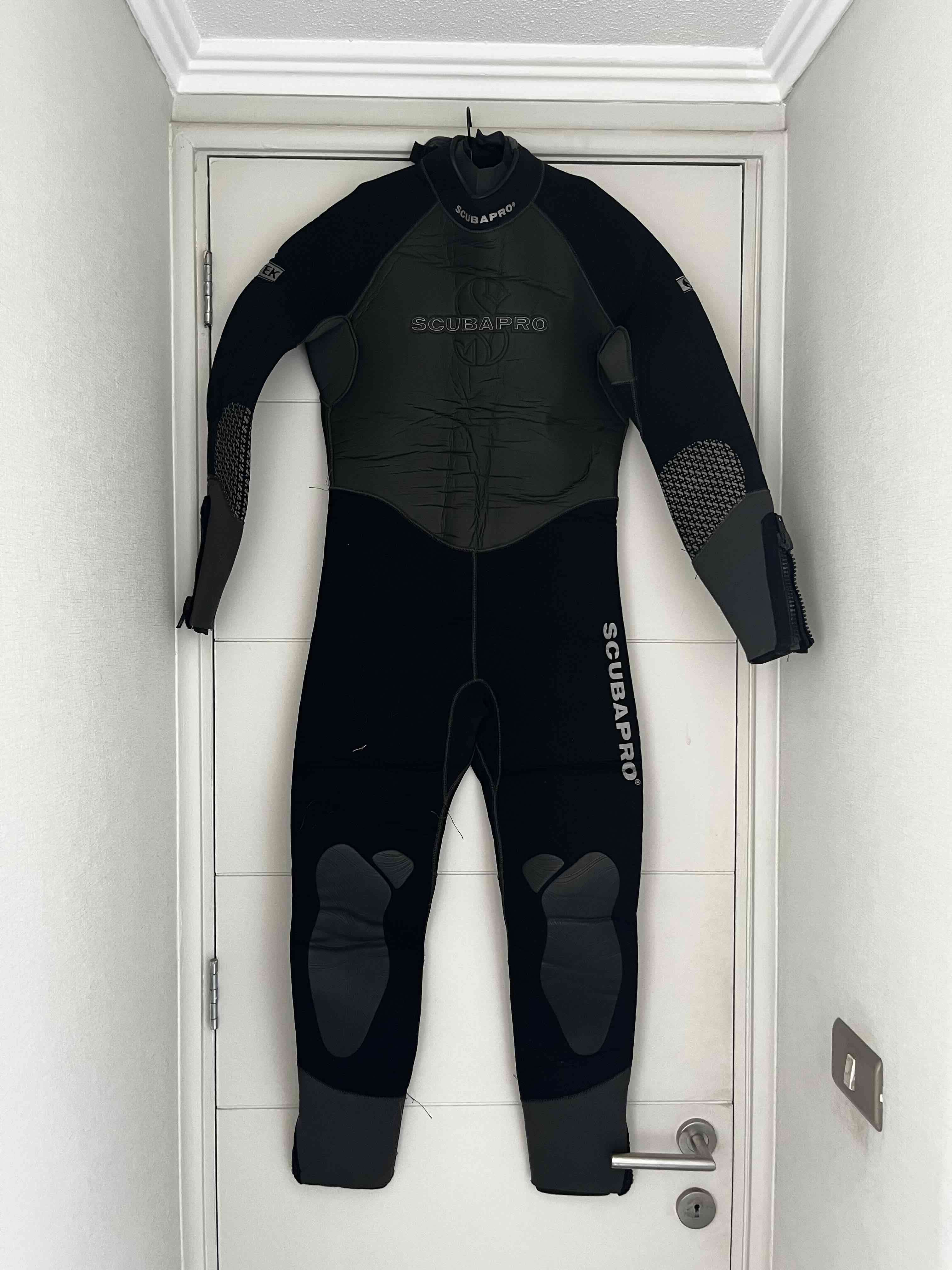 Traje de buceo Scubapro negro - miniatura 1