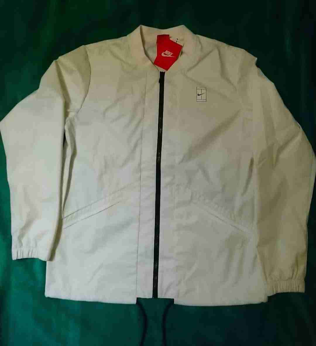 Chaqueta deportiva blanca Nike - miniatura 1