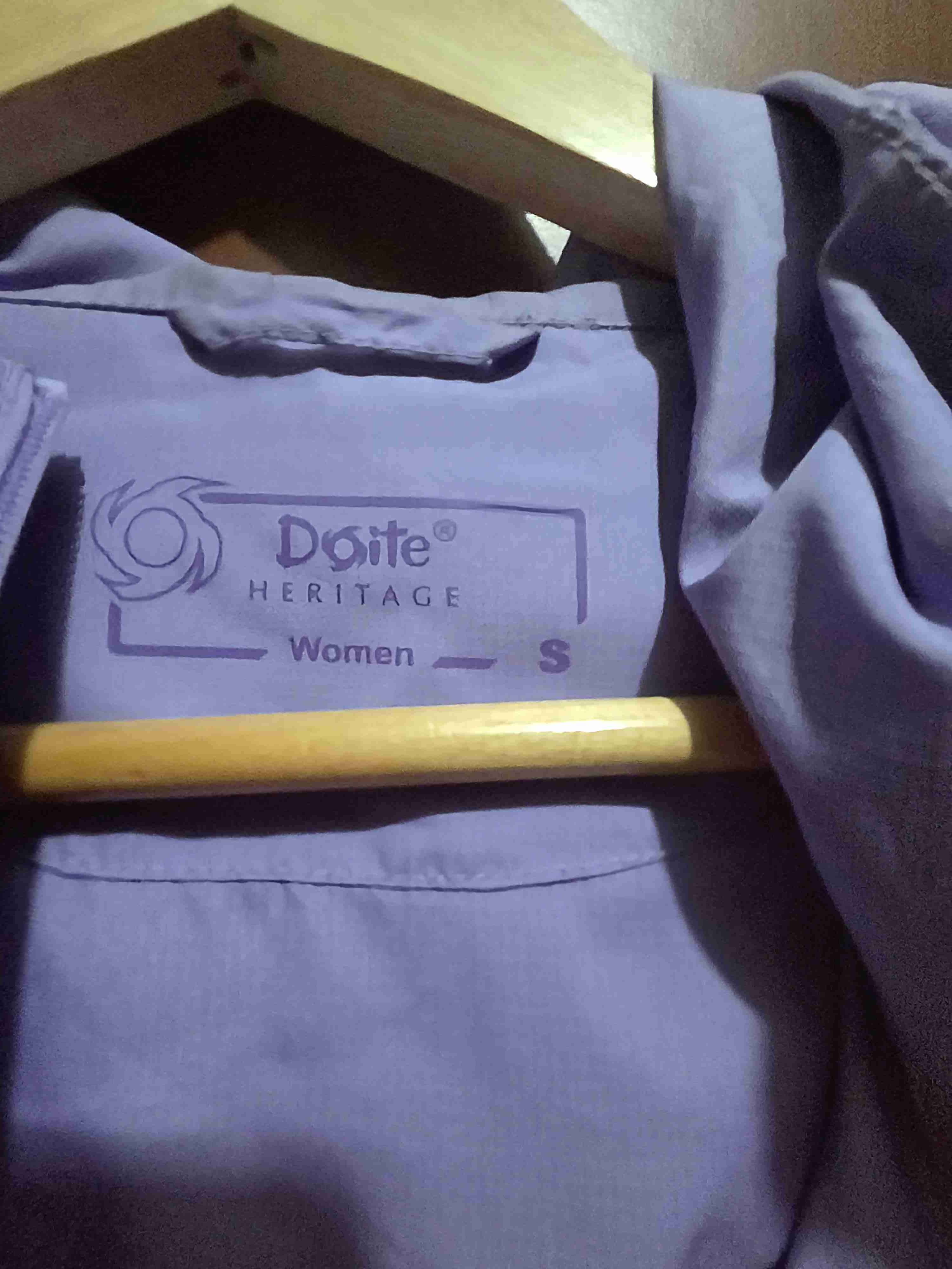 Chaqueta cortavientos lila con capucha - miniatura 2