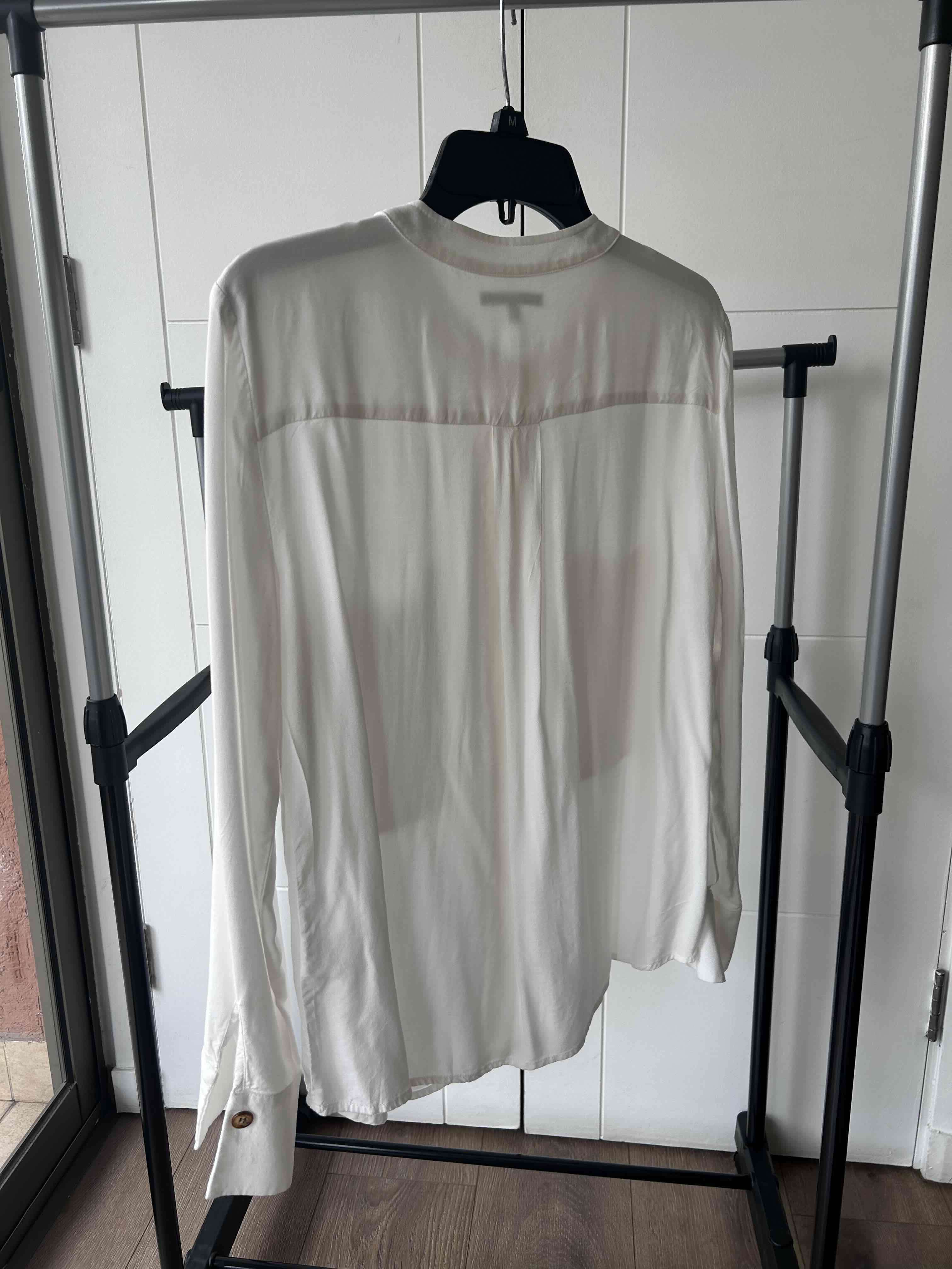 Blusa blanca de botones Canadienne - miniatura 2