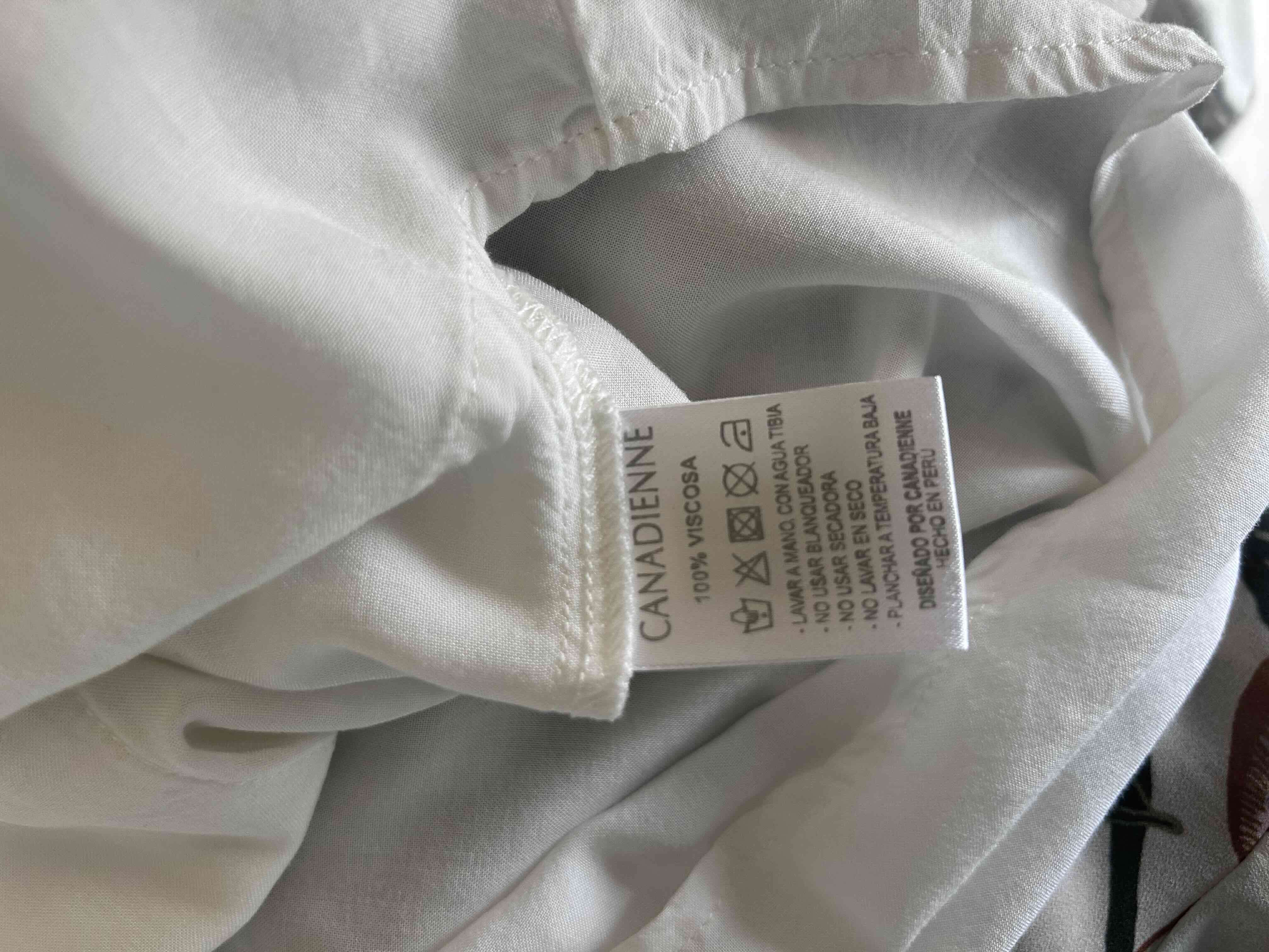 Blusa blanca de botones Canadienne - miniatura 4