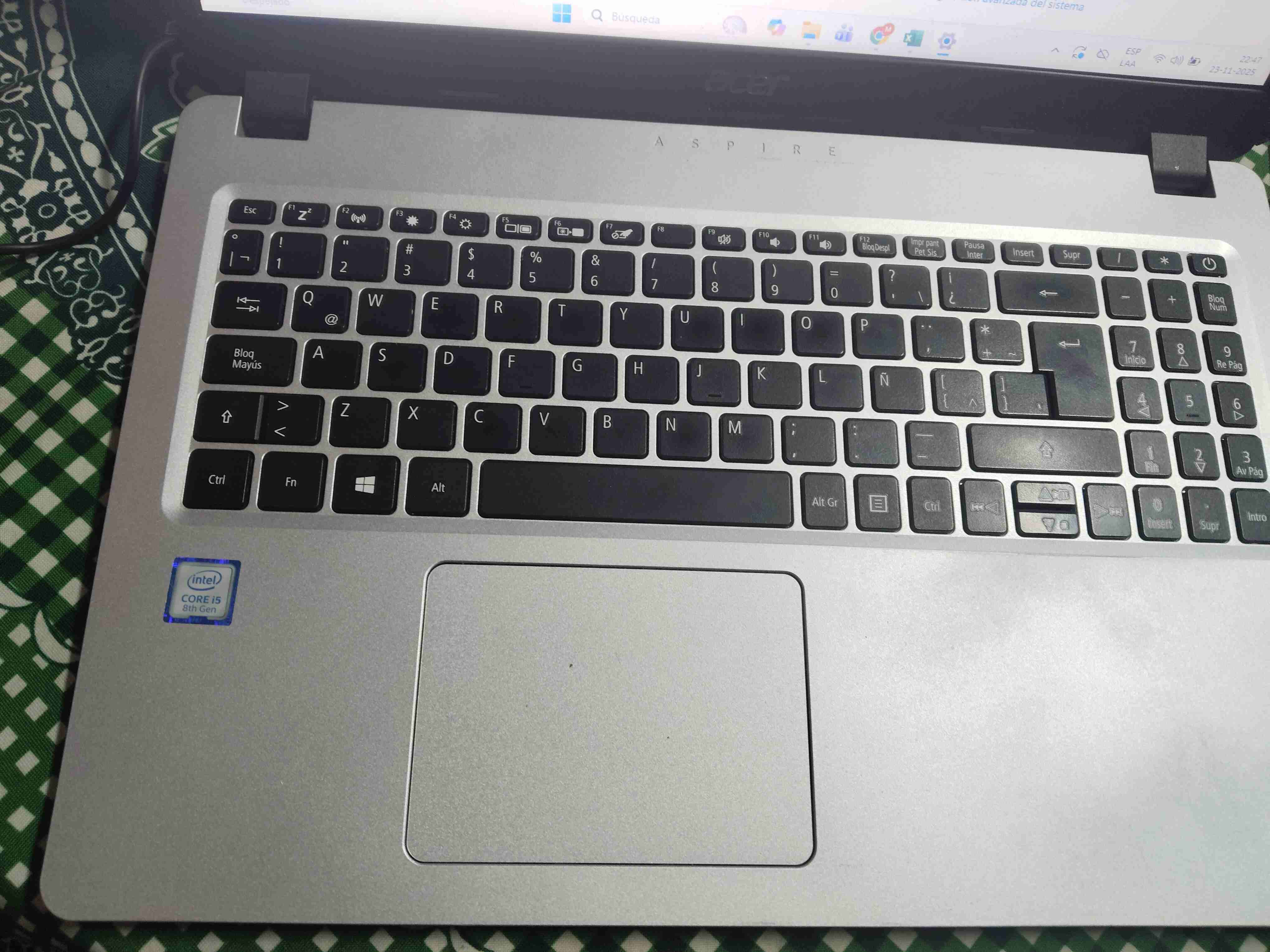Notebook Acer Aspire usado - miniatura 4