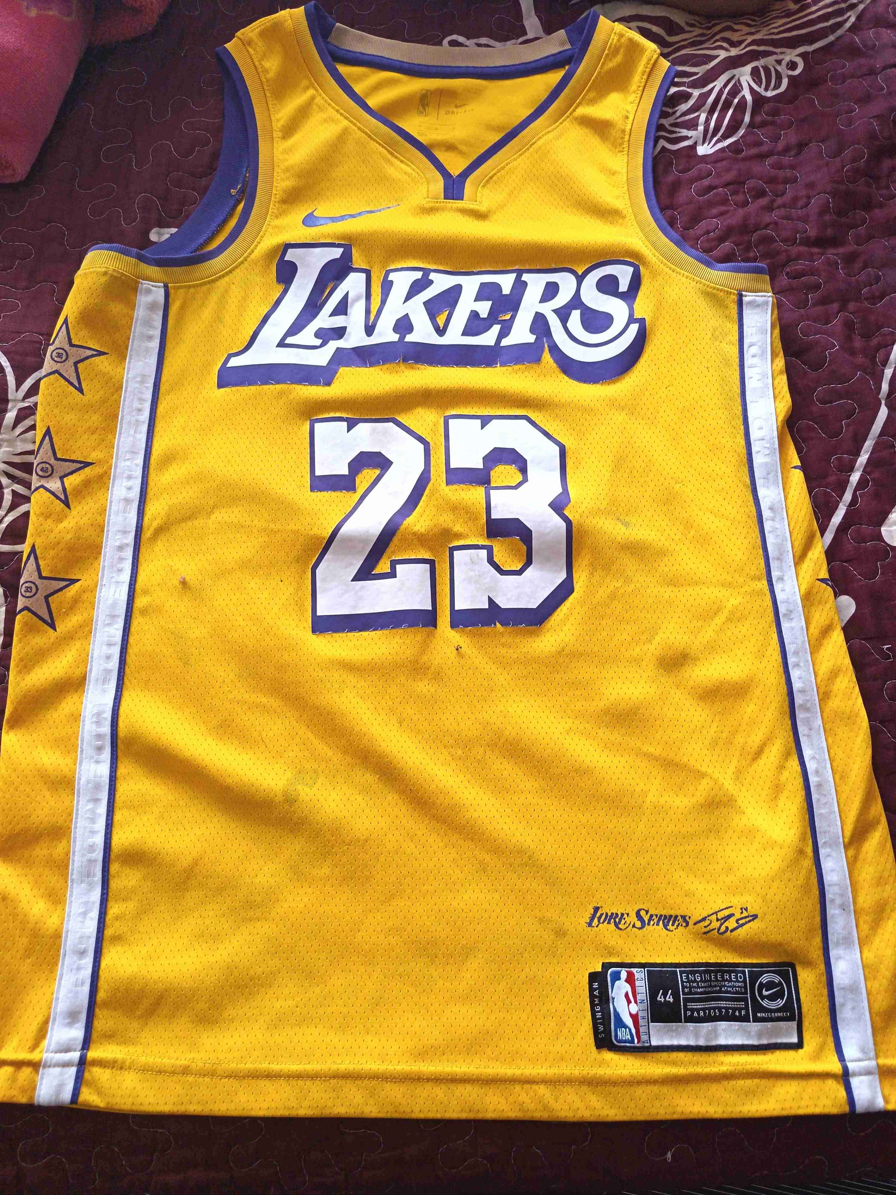 Camiseta Lakers amarilla #23 - miniatura 1