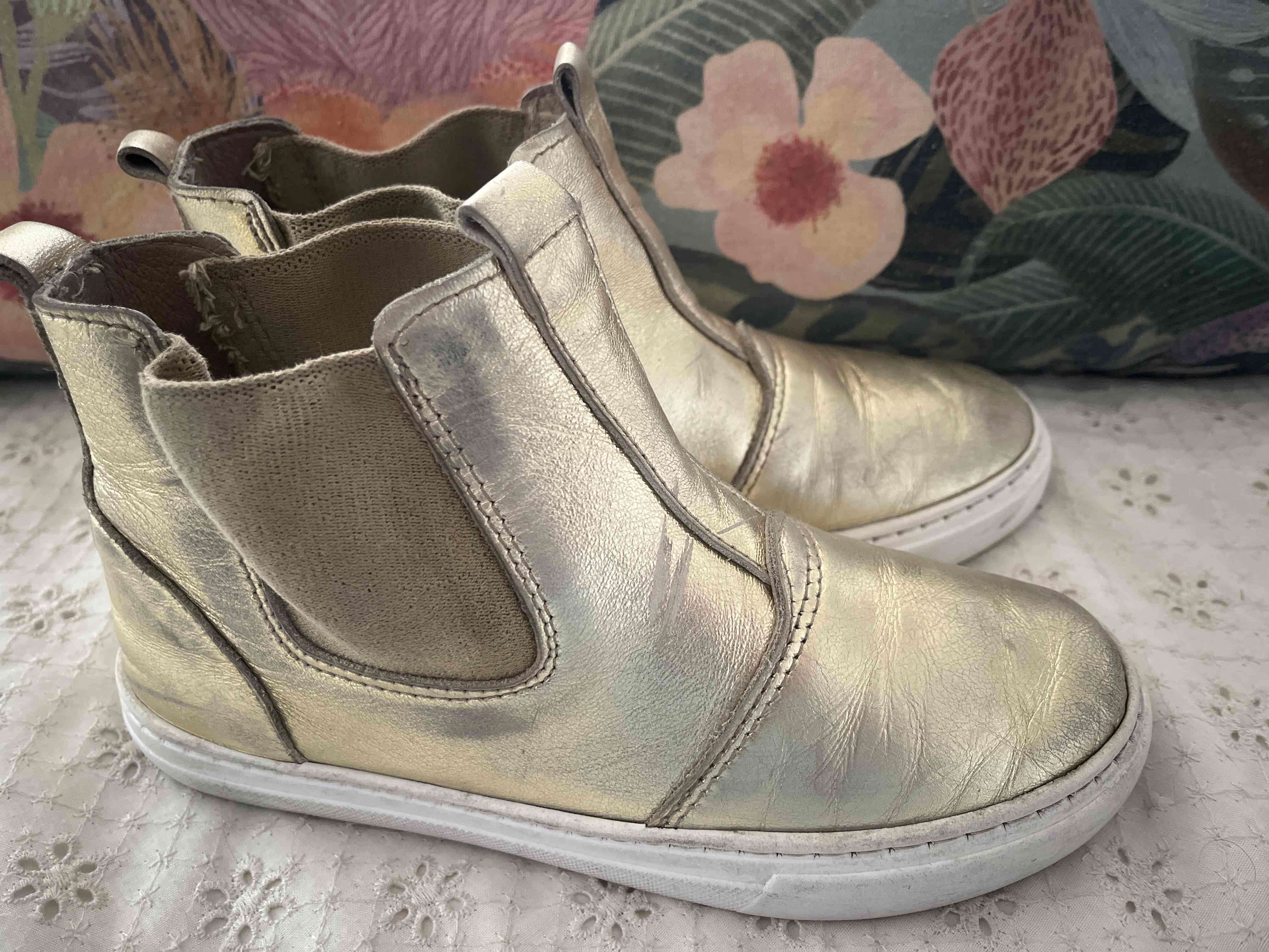 Botines cuero dorados 32 - miniatura 2