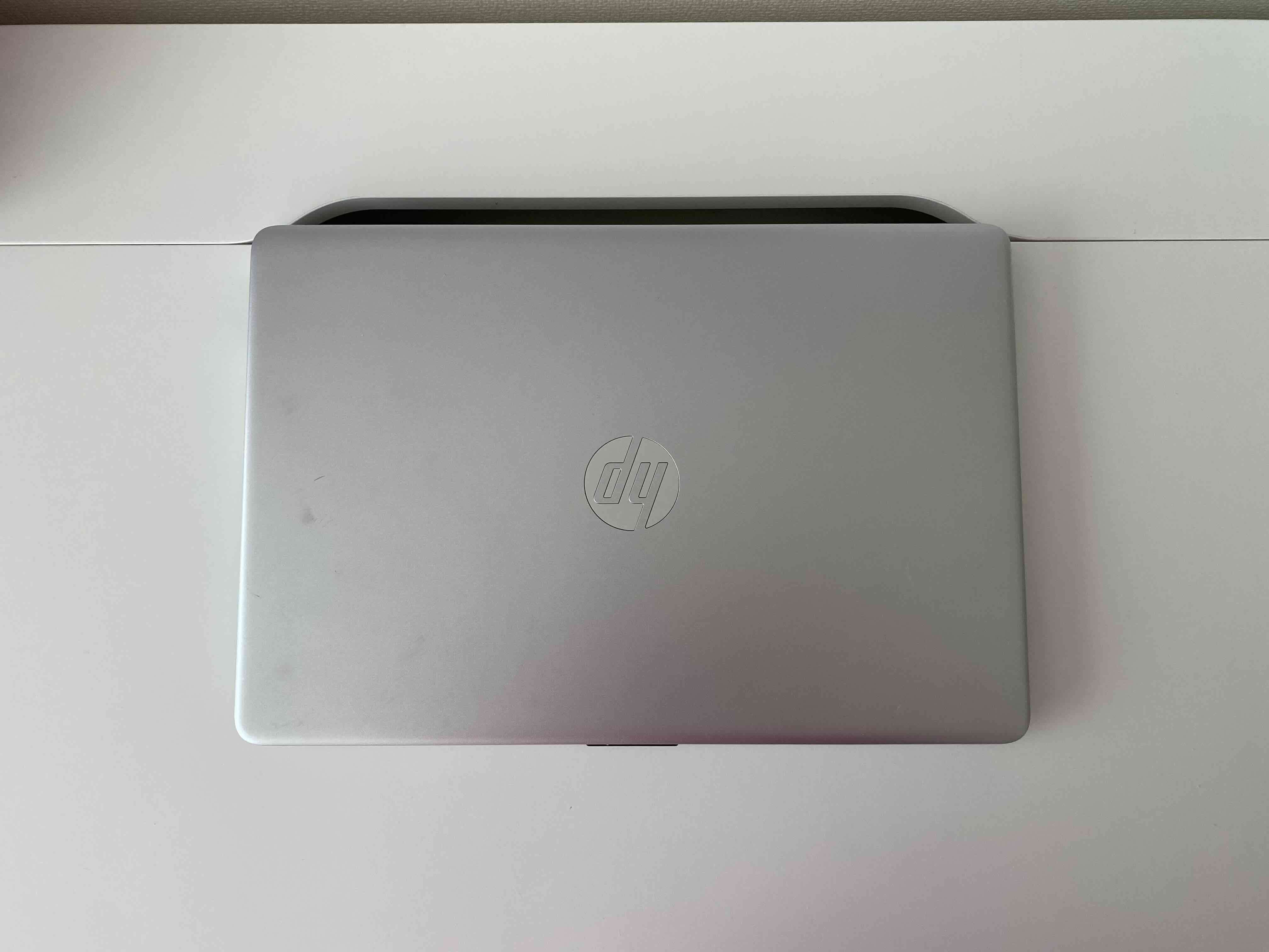 Laptop HP gris - miniatura 1
